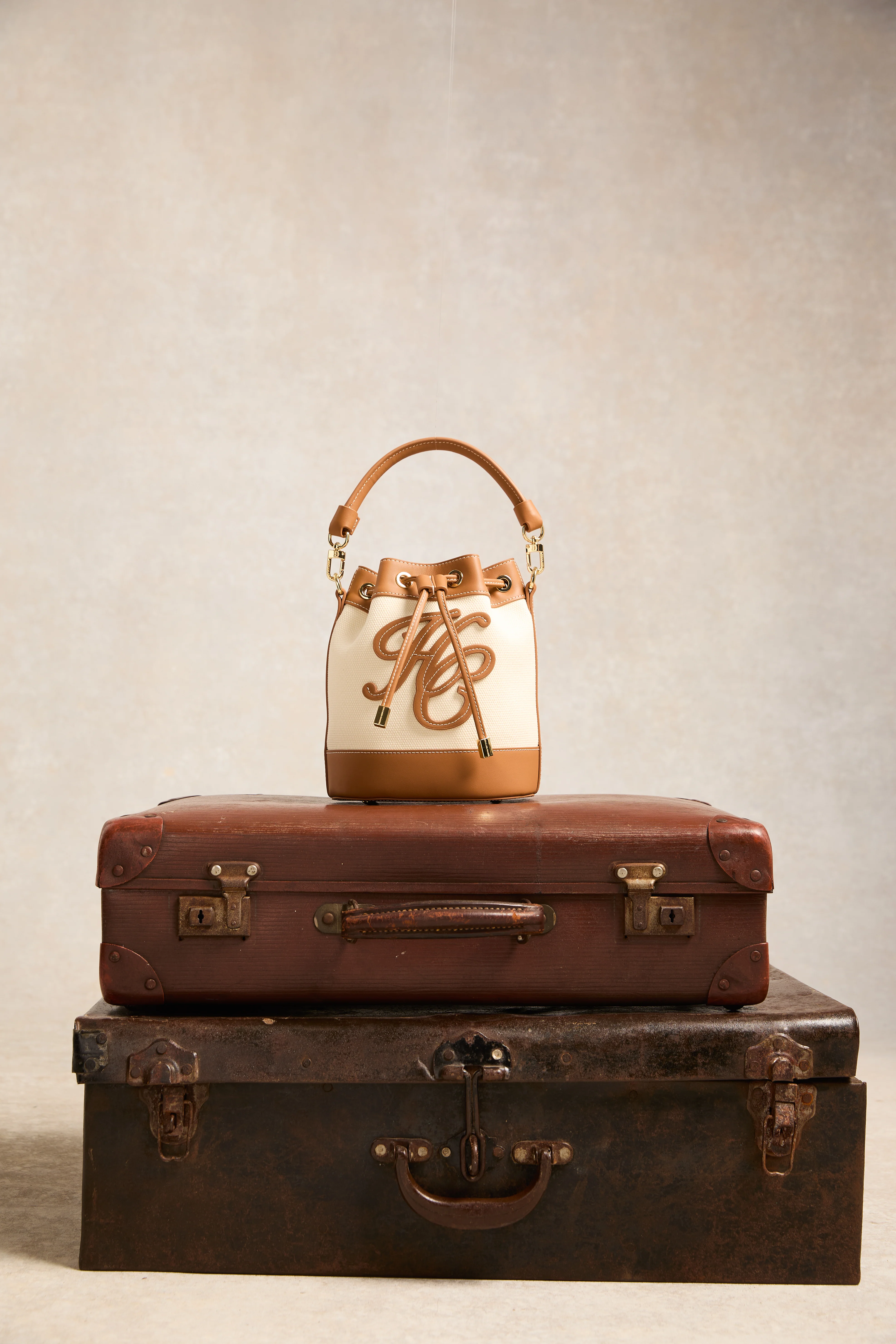 Amalfi Bucket Bag (Tan Canvas) - Image 3