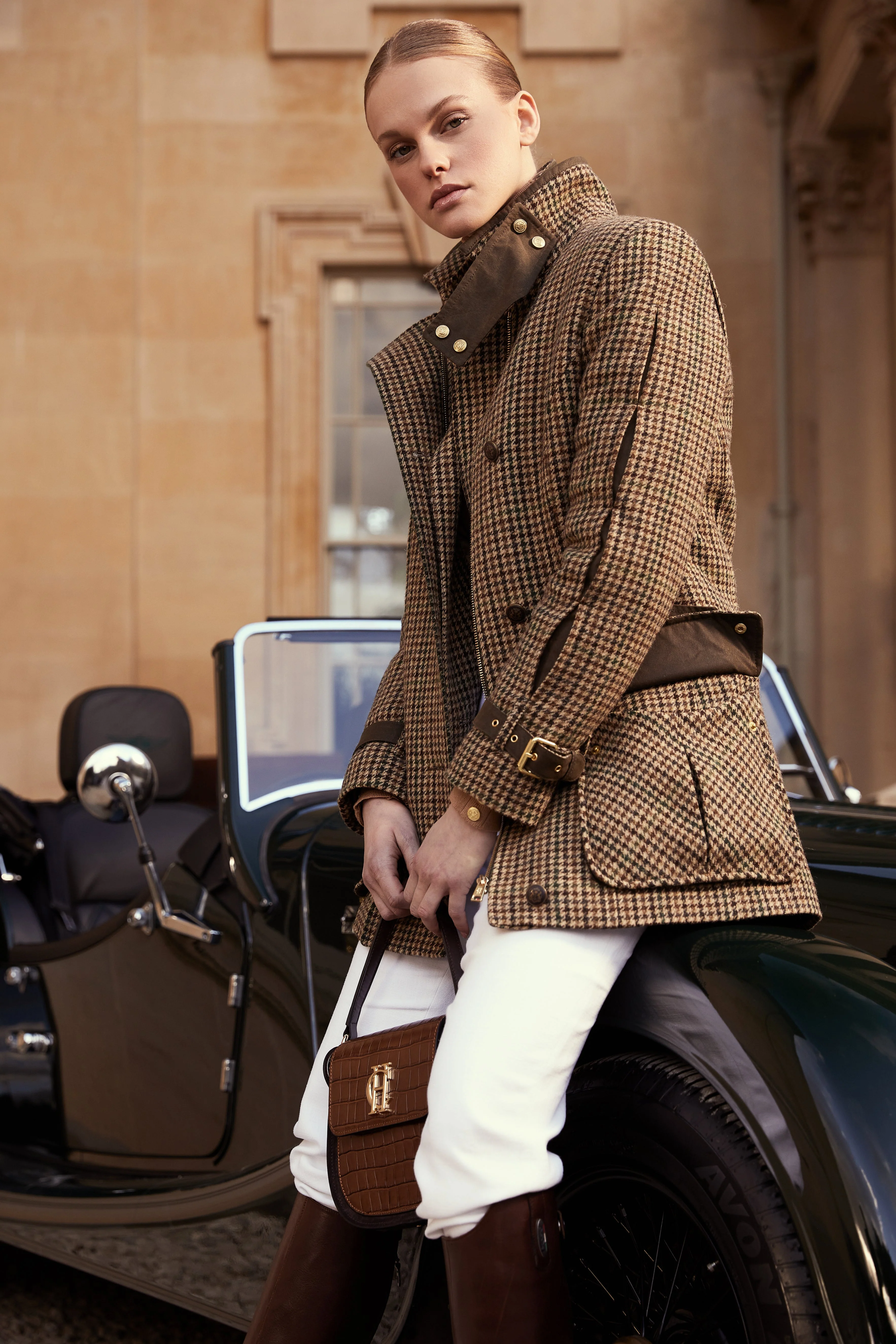 Balmoral Field Coat (Hailes Green Tweed) - Image 3