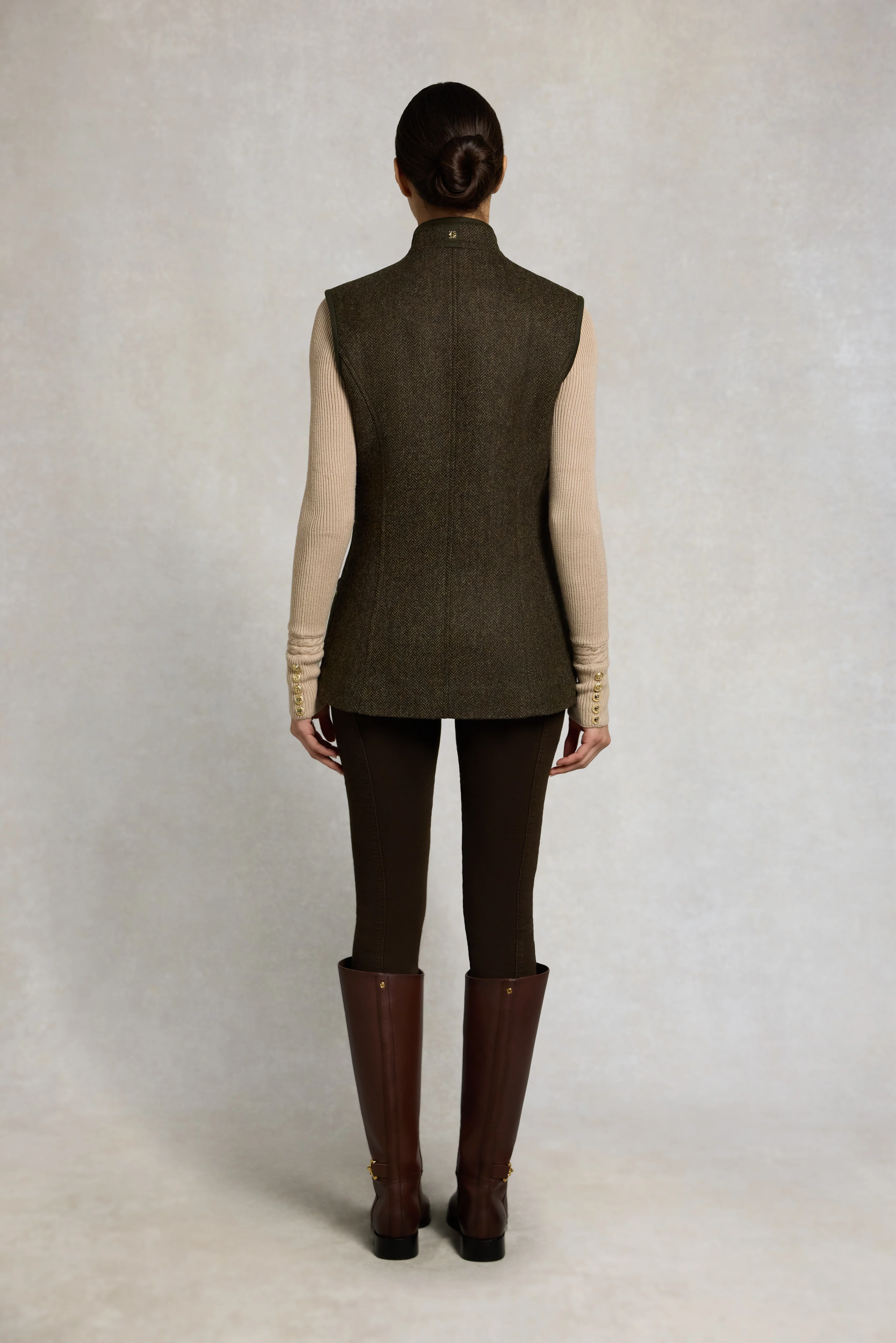 Country Classic Tweed Gilet (Dark Green Herringbone) - Image 4