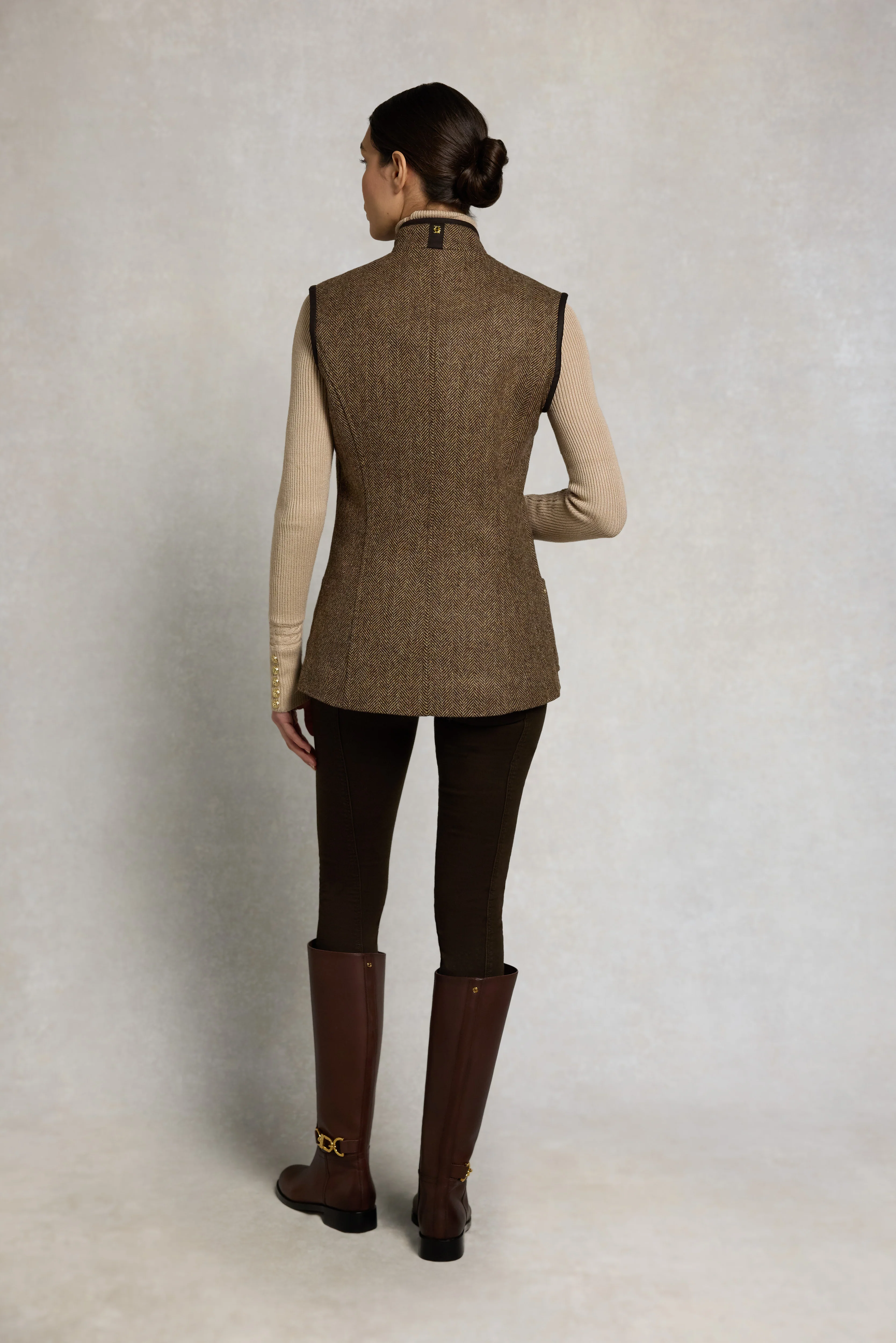 Country Classic Tweed Gilet (Large Scale Brown Herringbone) - Image 6