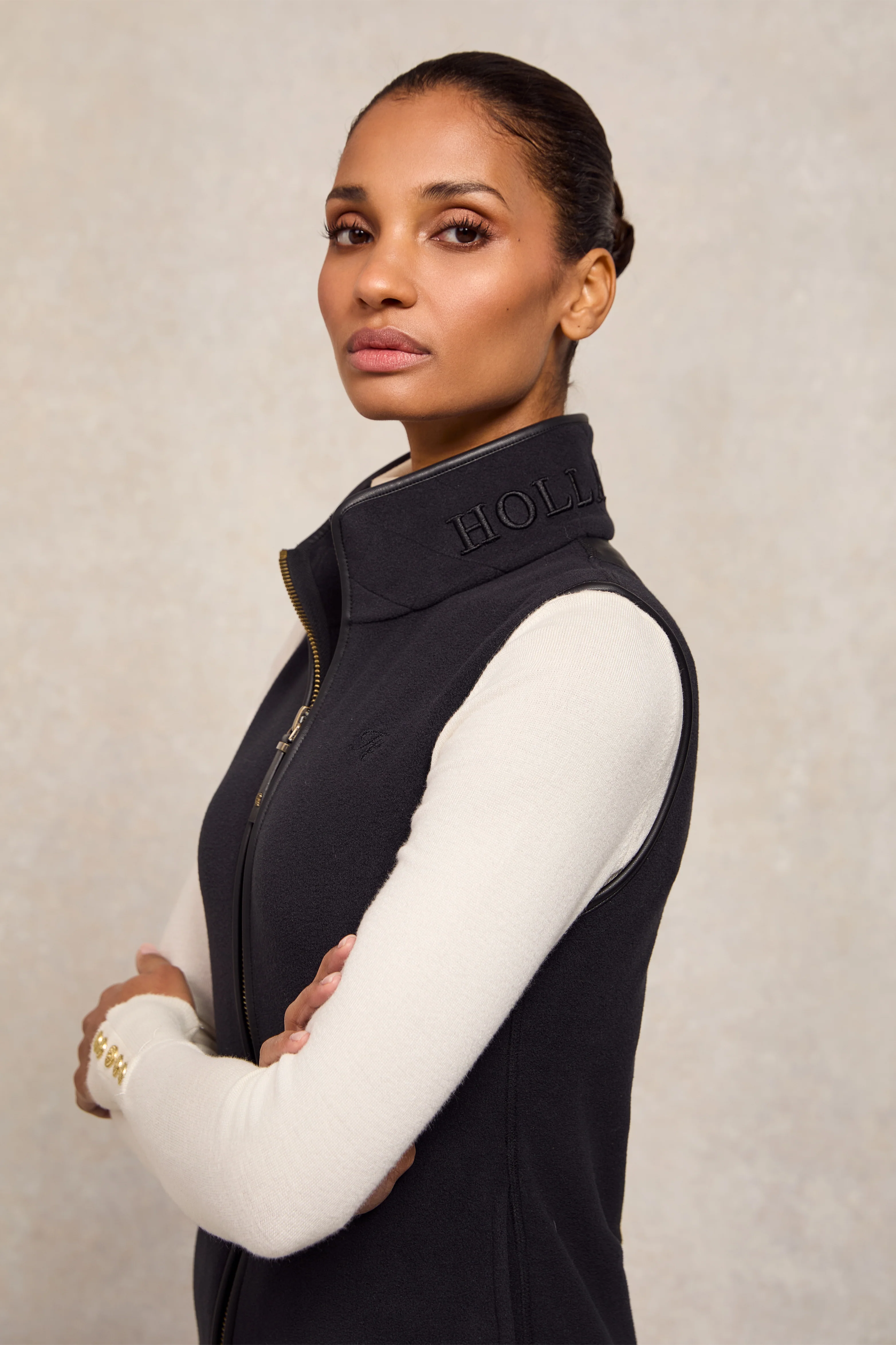 Country Fleece Gilet (Black) - Image 8