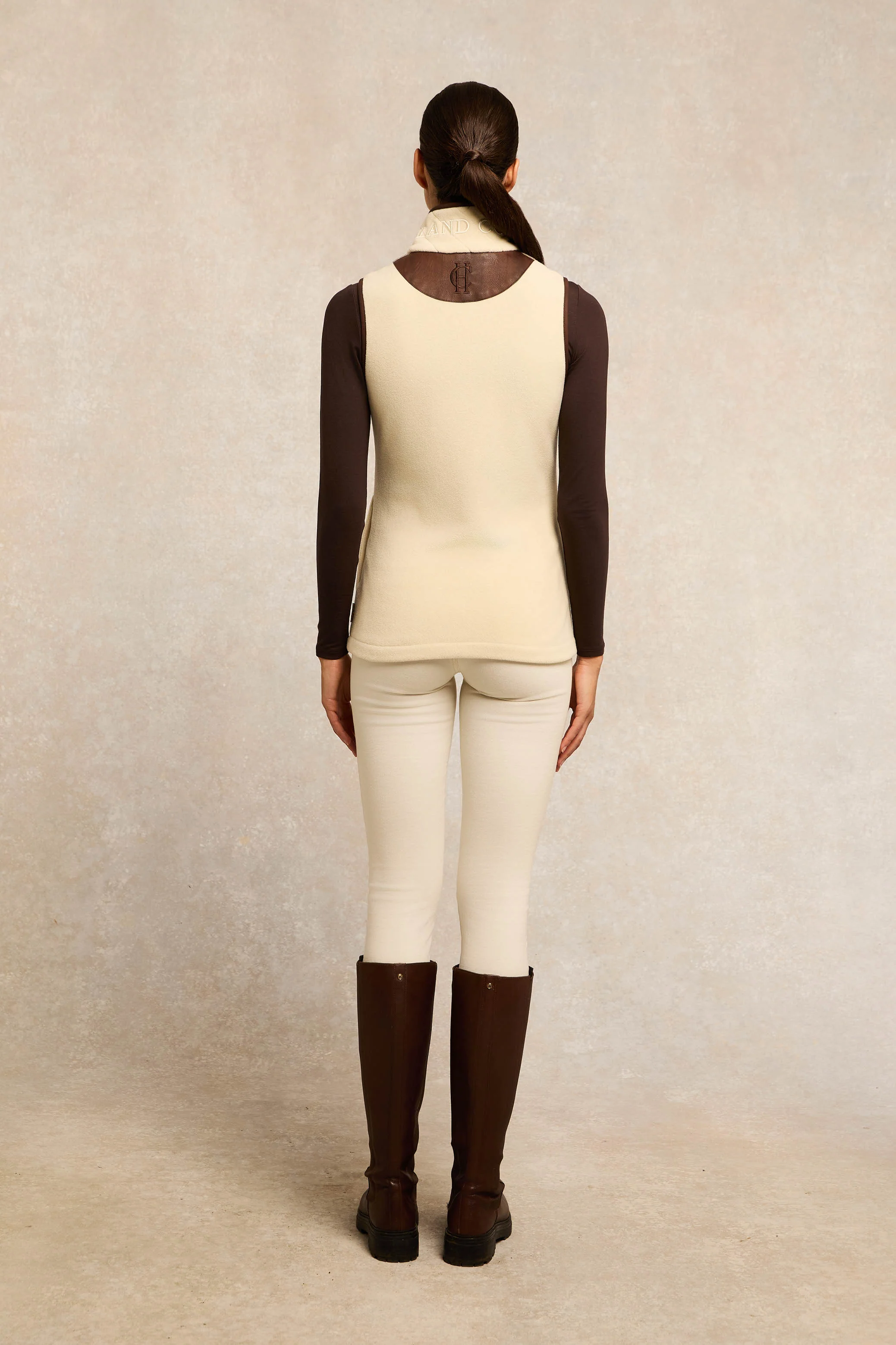 Country Fleece Gilet (Cream) - Image 6