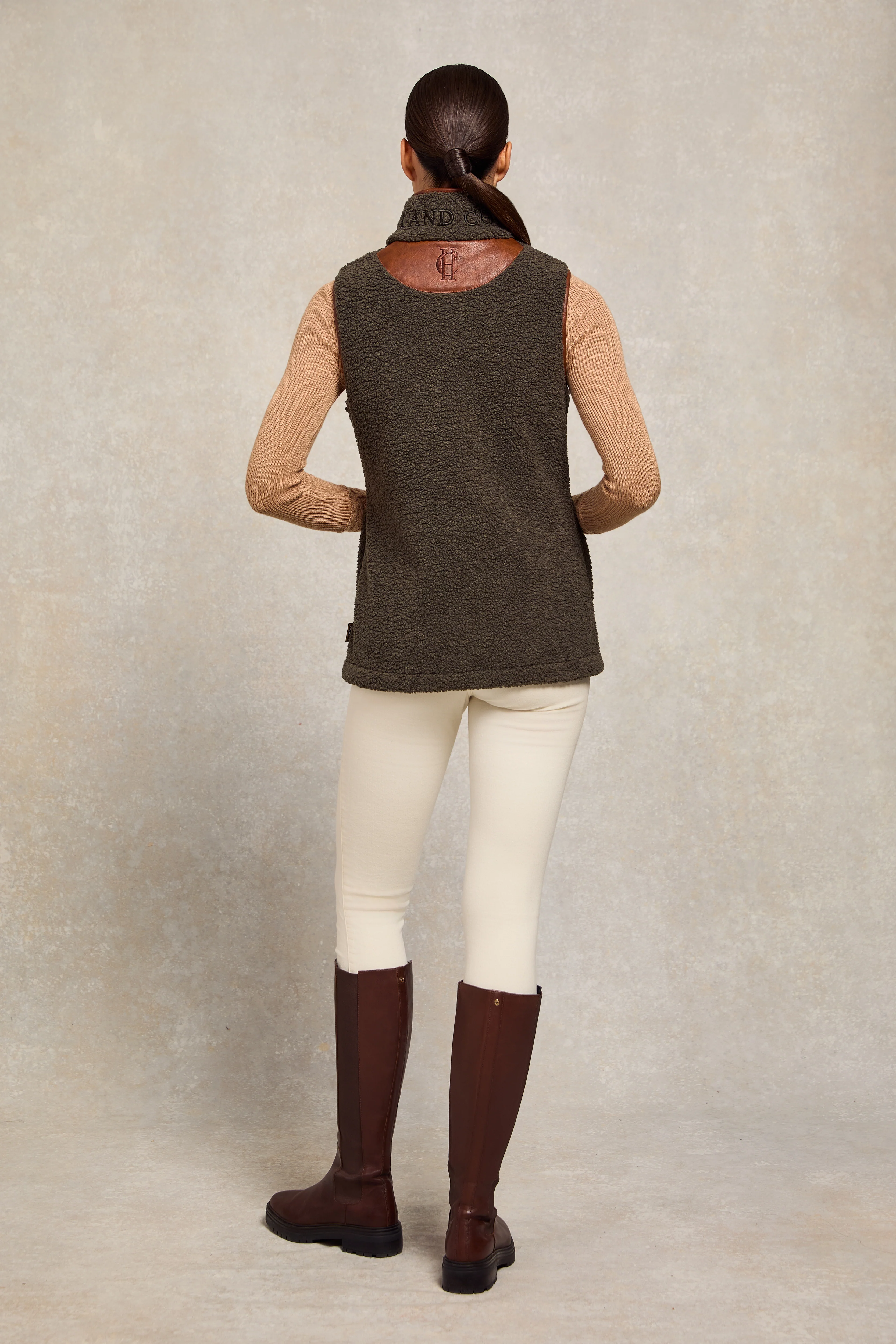 Country Fleece Gilet (Khaki Borg) - Image 6