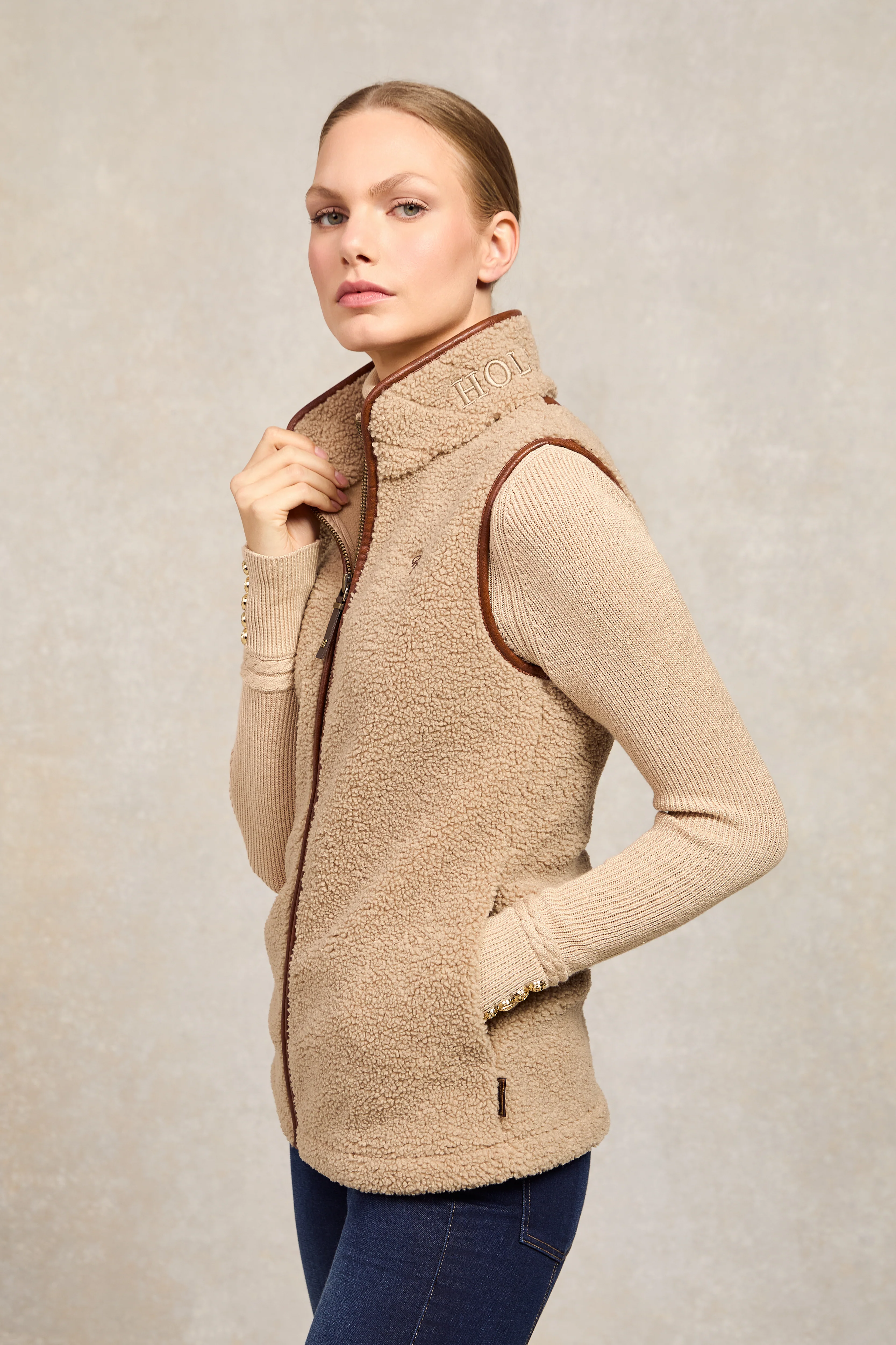 Country Fleece Gilet (Natural Borg) - Image 3