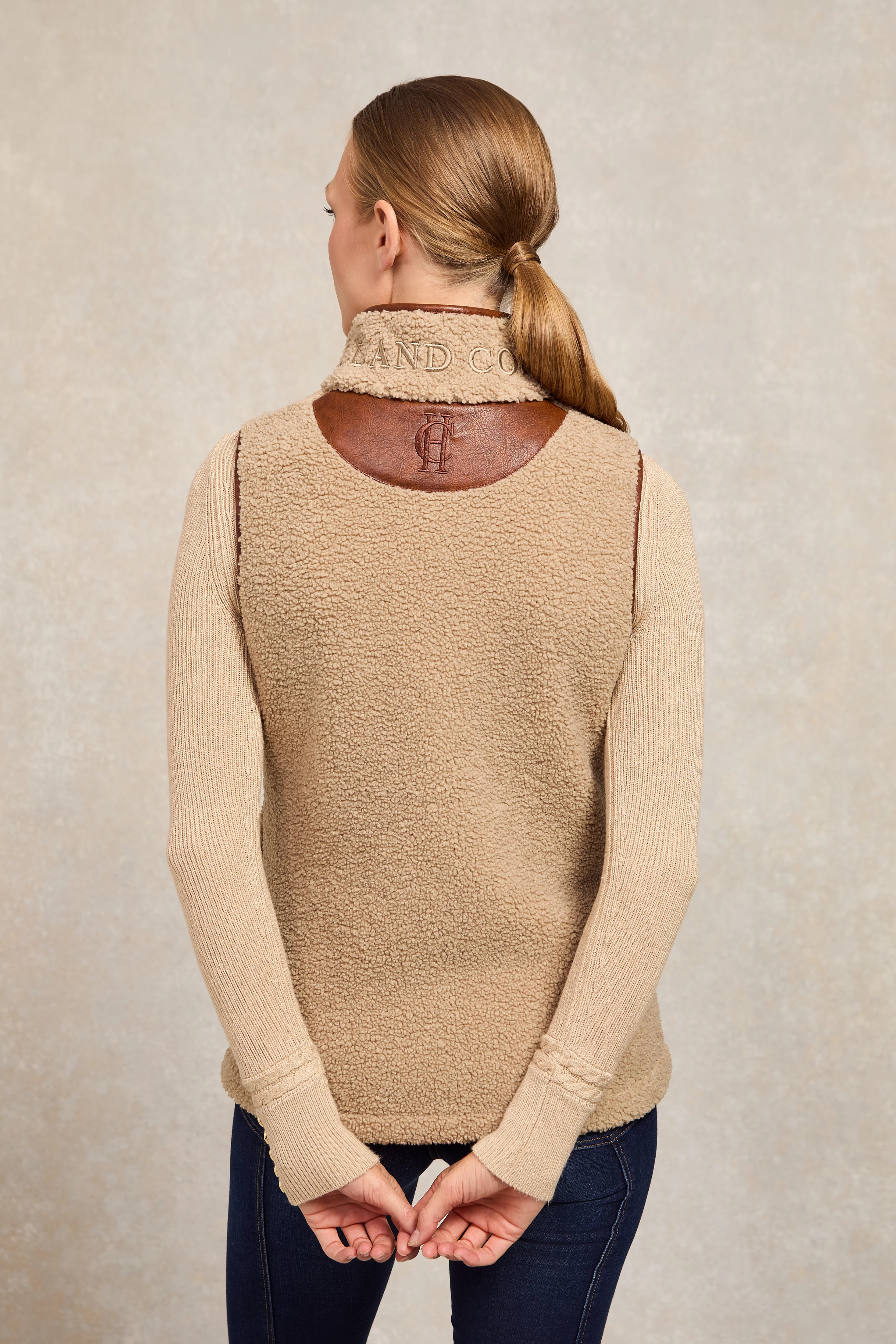 Country Fleece Gilet (Natural Borg) - Image 5
