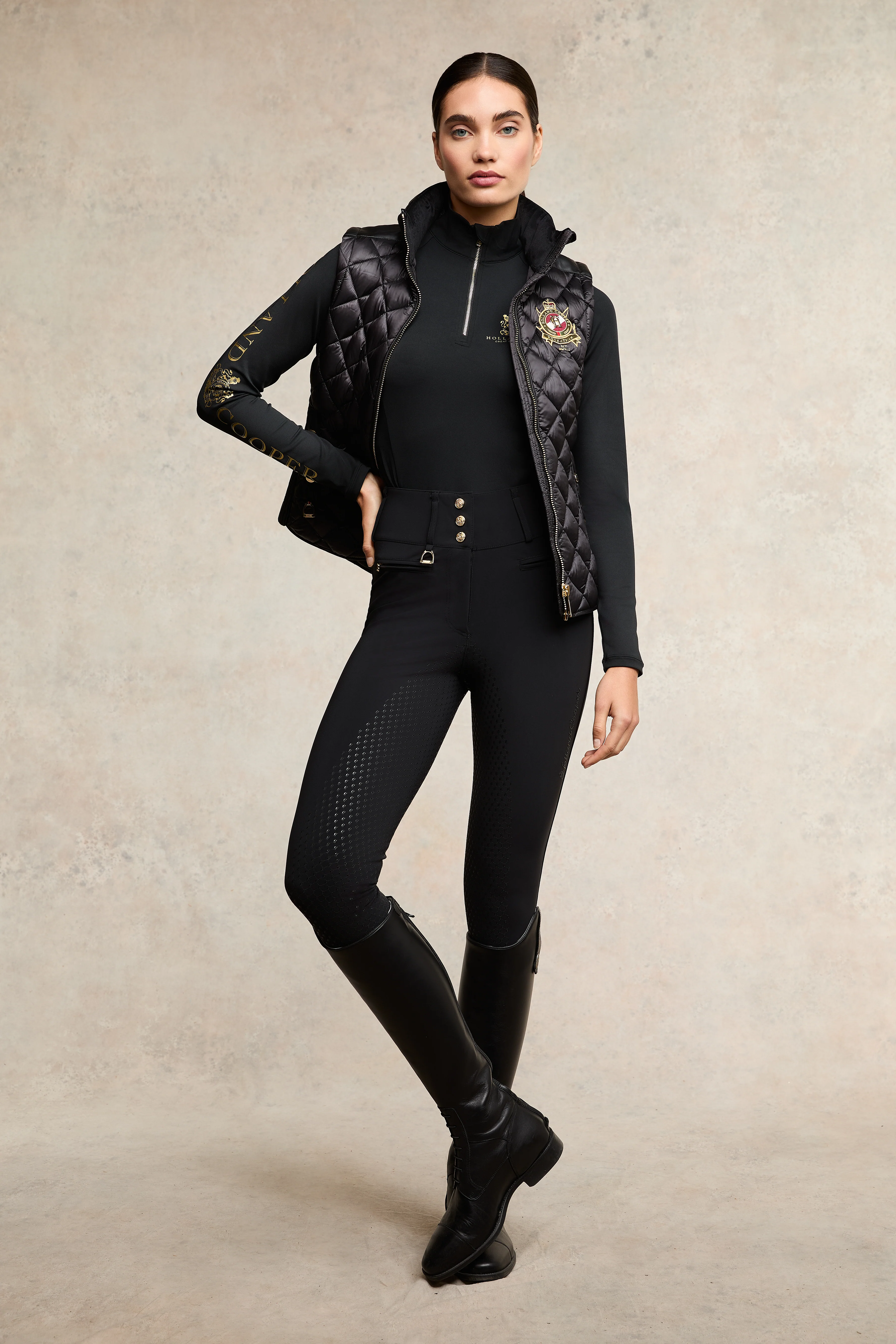 Base Layer (Black) - Image 3