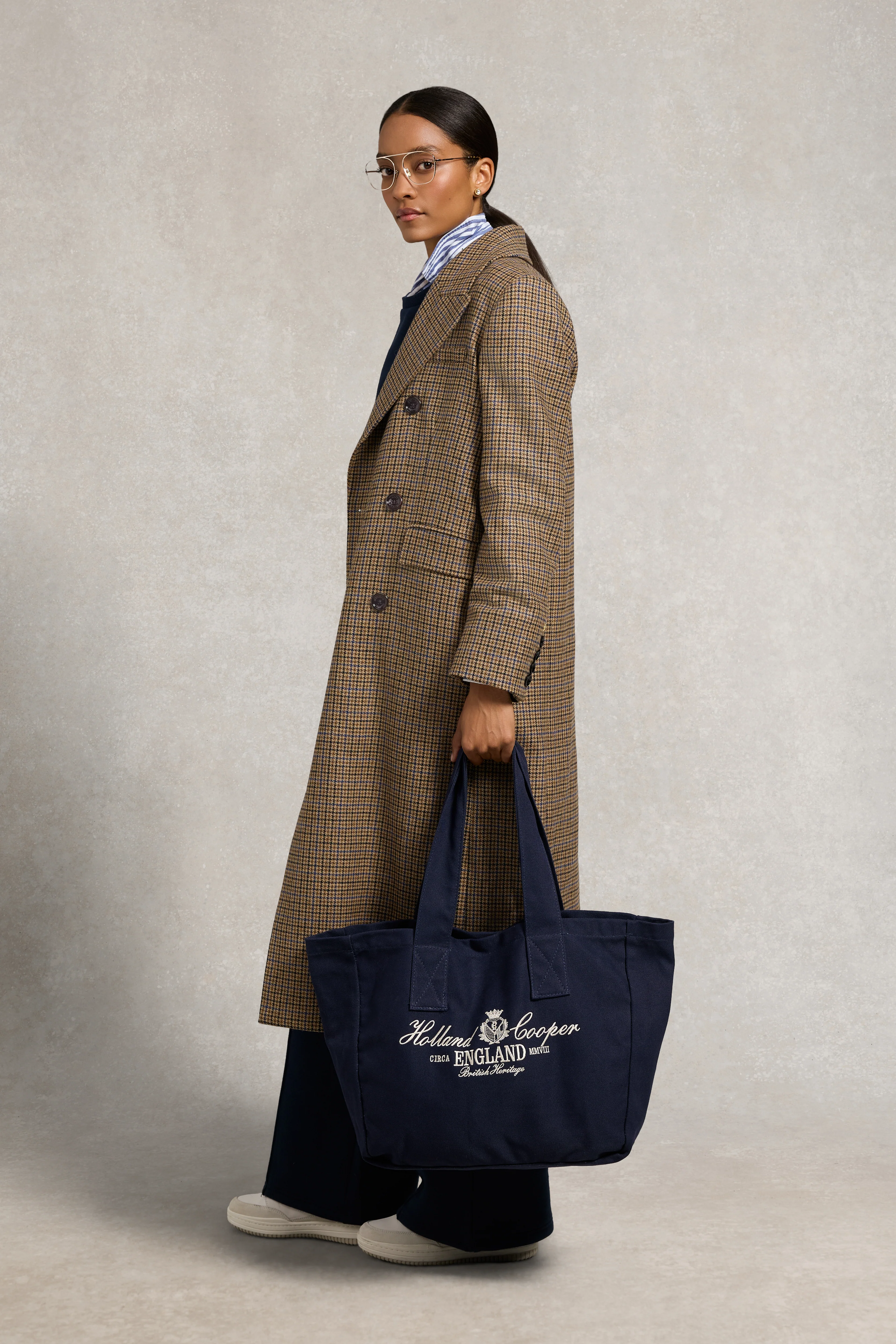 Essential Tote Bag (Navy Ecru) - Image 3
