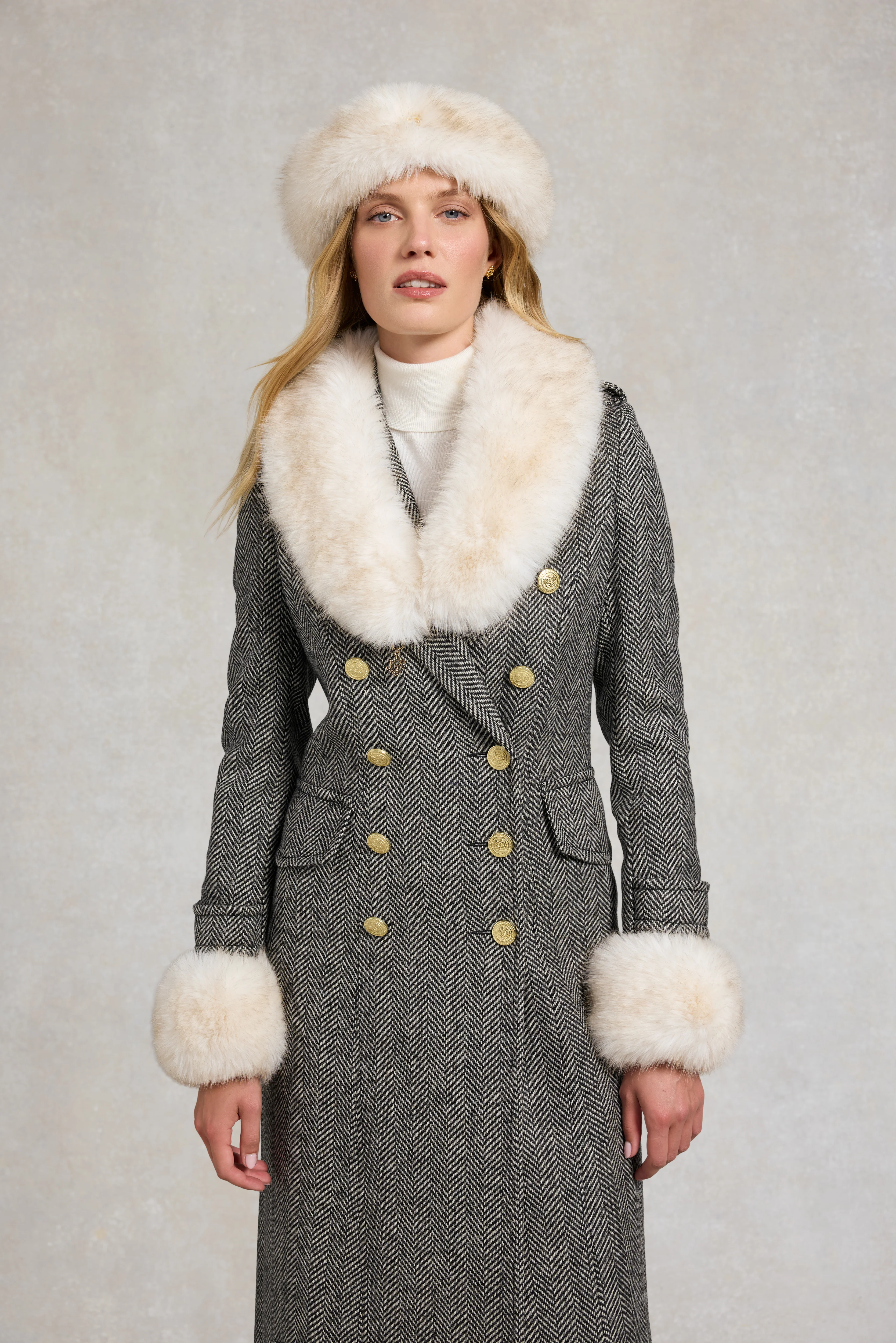 Faux Fur Shawl (Cream) - Image 3