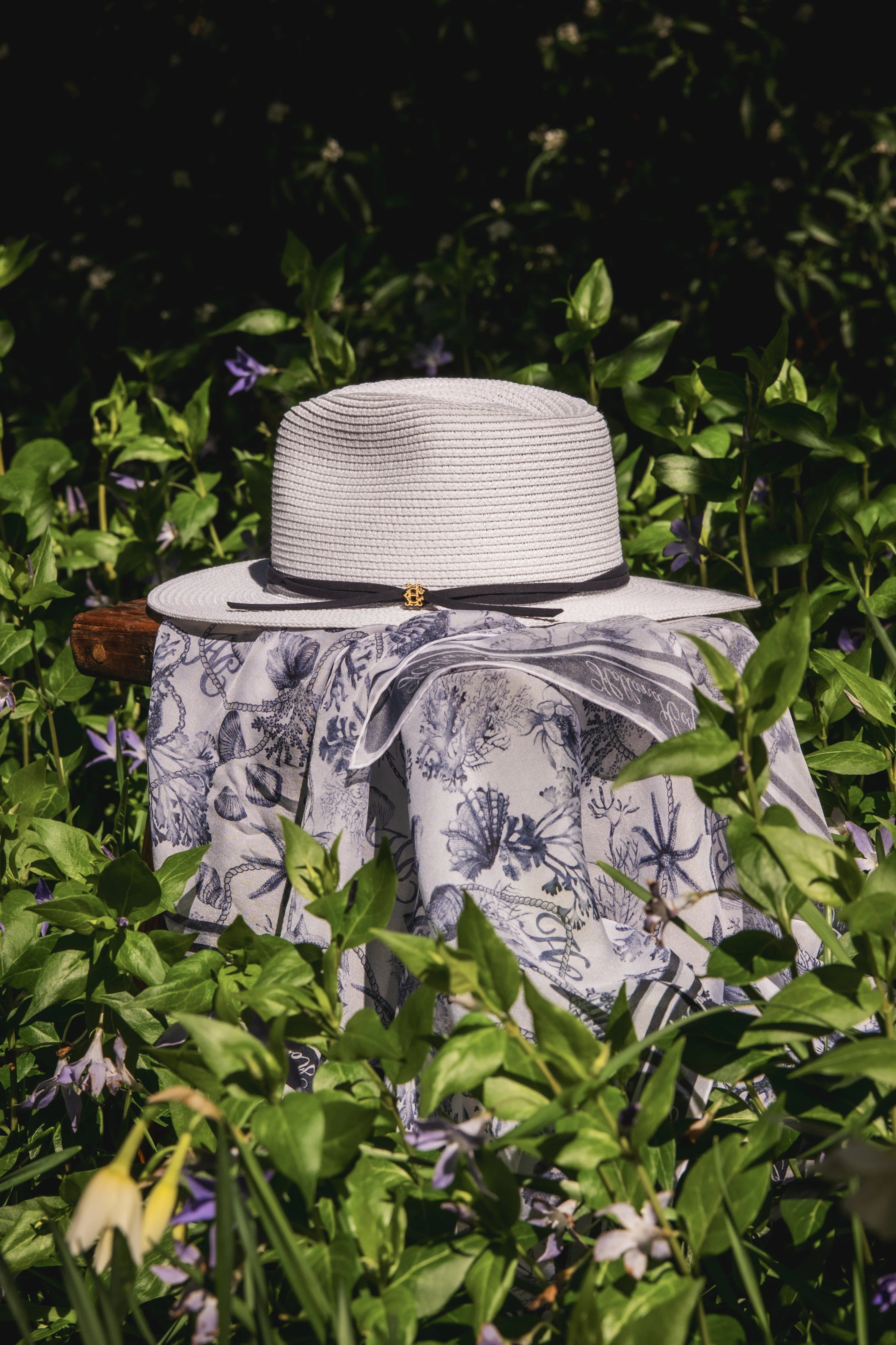Francesca Hat (White Navy)