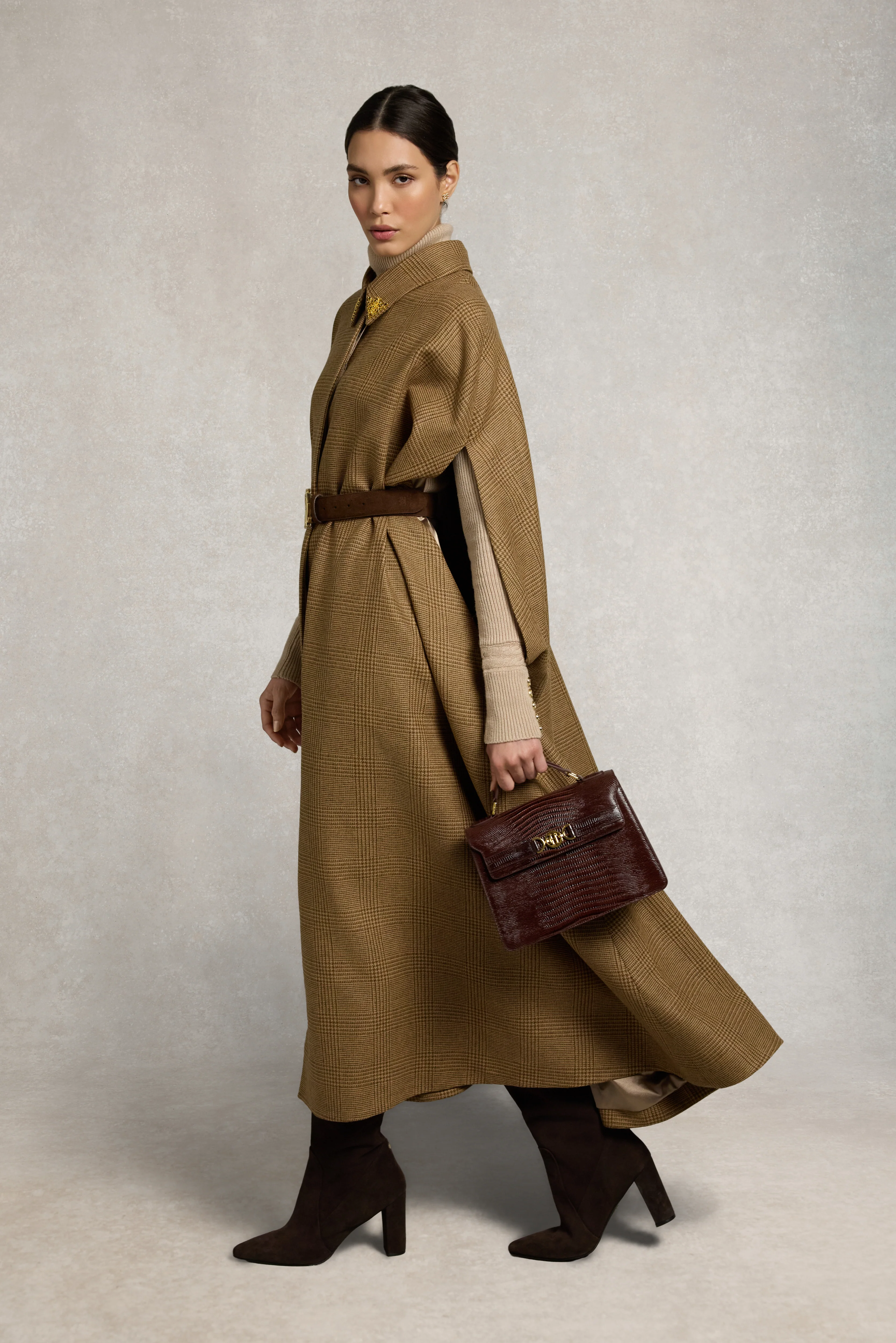 Full Length Knightsbridge Cape (Tawny) - Image 10
