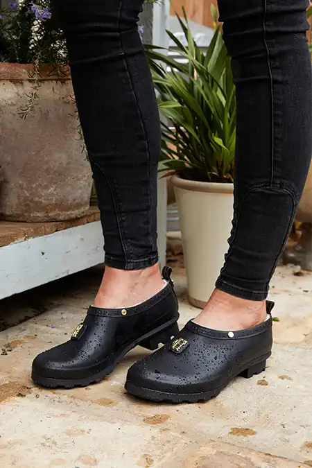 Sherpa Lined Gardening Loafer (Matte Black) - Image 8