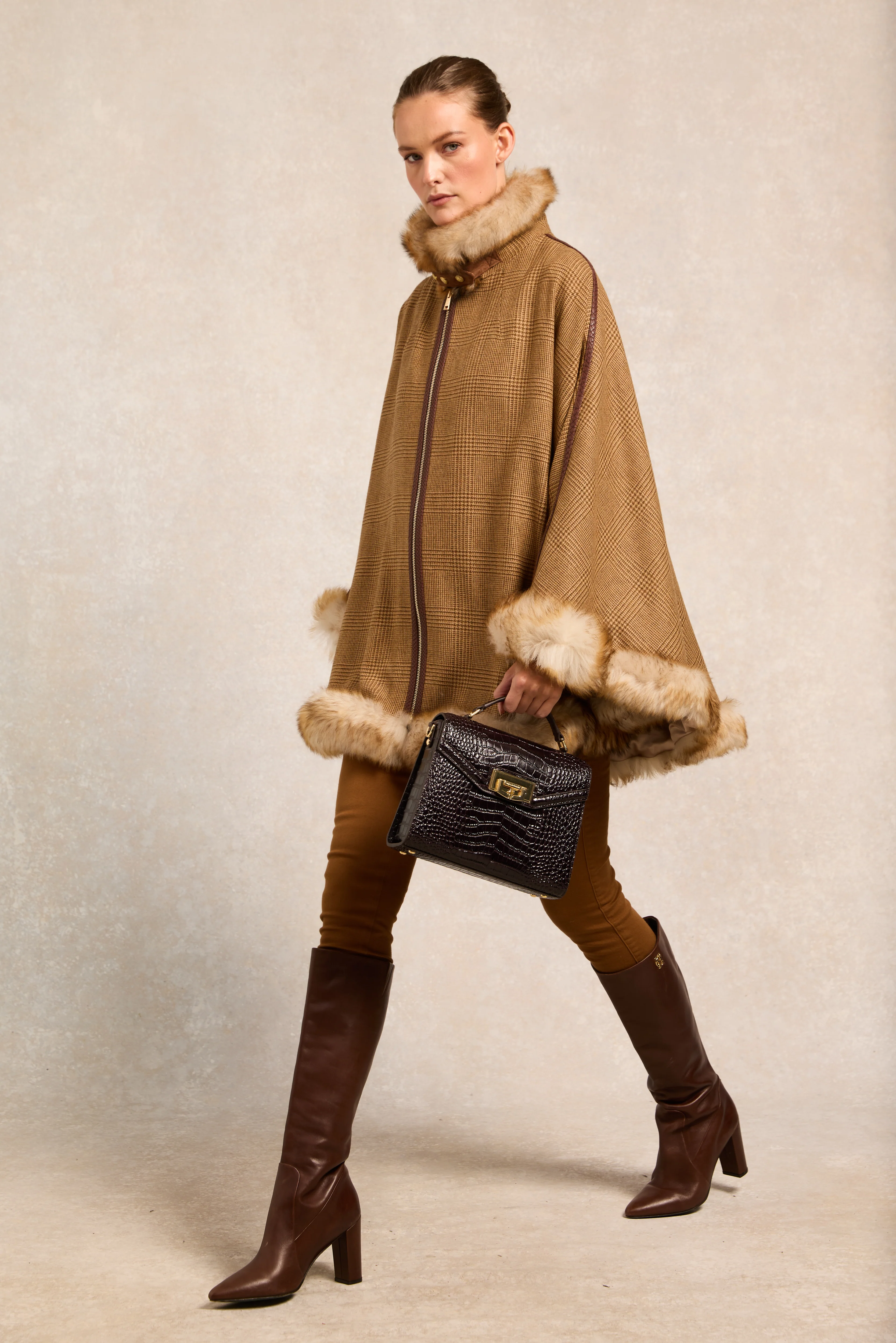 Gold Label Chiltern Cape (Tawny) - Image 6