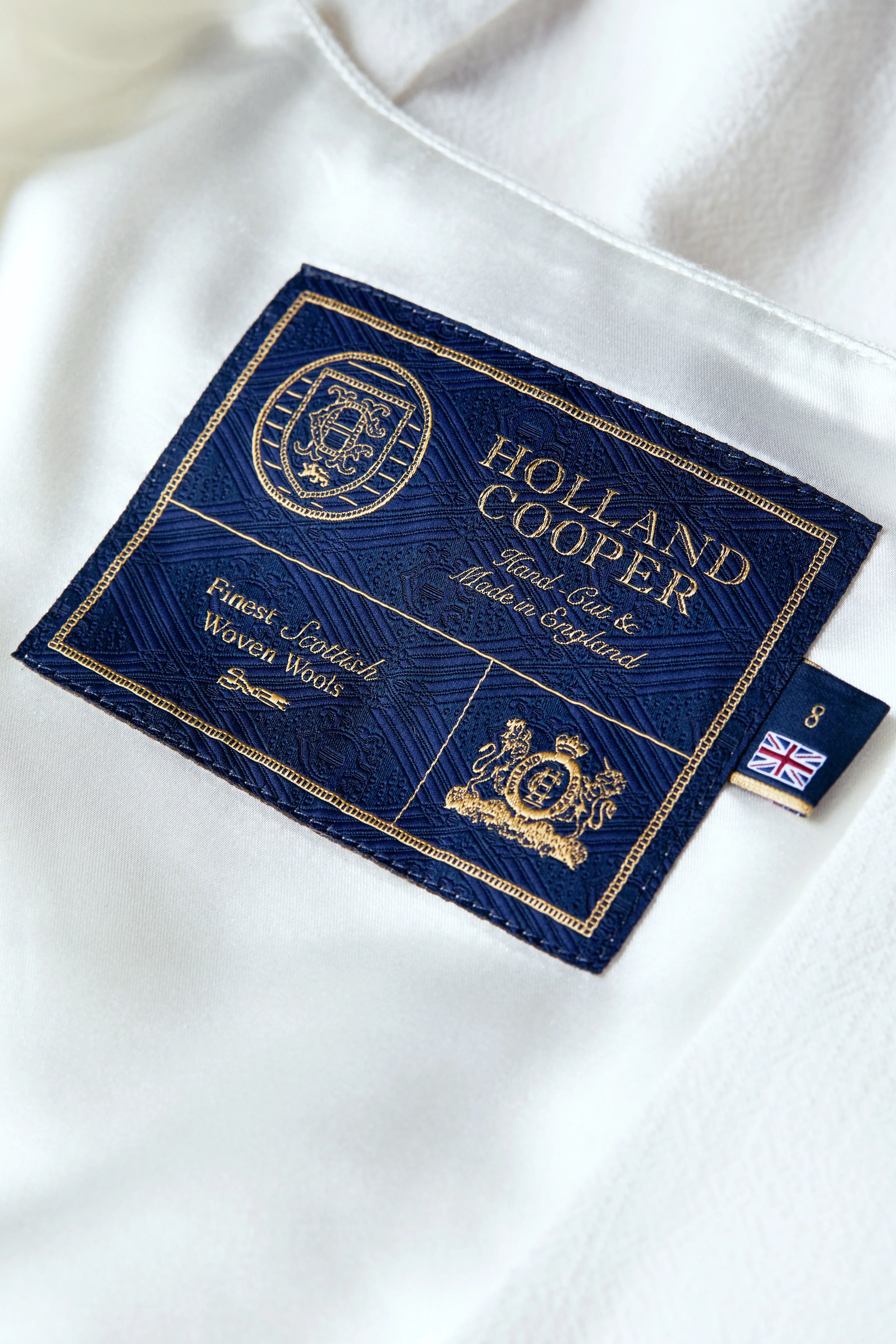 Hampton Waistcoat (Oyster Linen) - Image 10