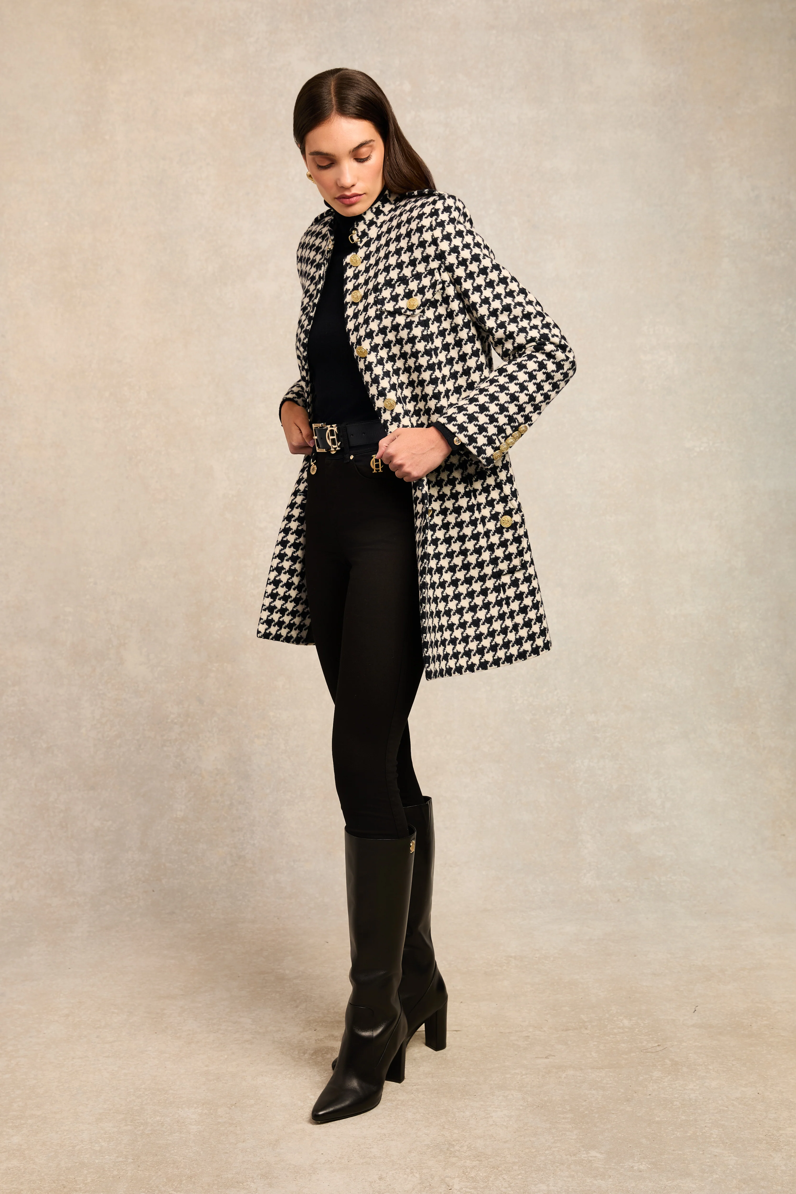 Highbury Cape Coat (Large Scale Houndstooth) - Image 7
