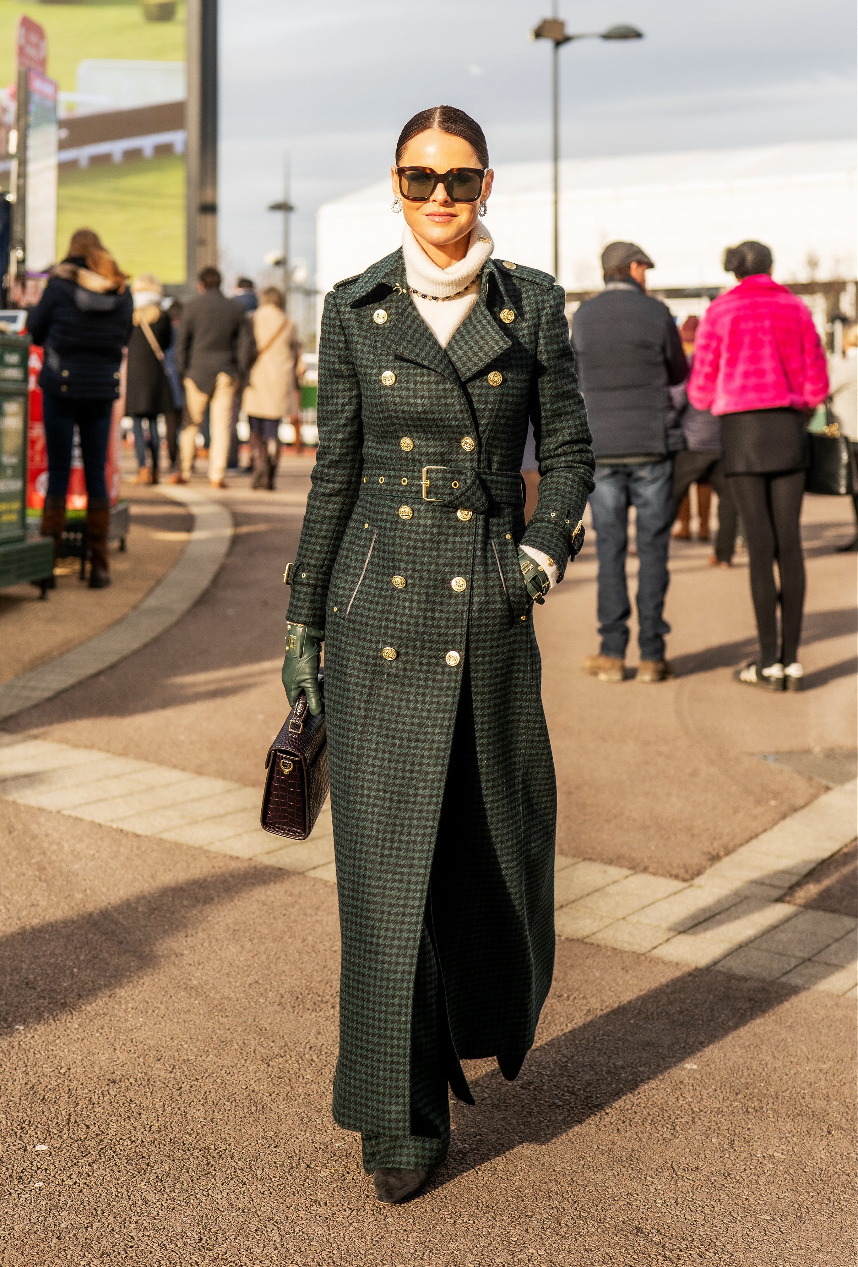 Jade's Emerald Houndstooth Look - Image 3