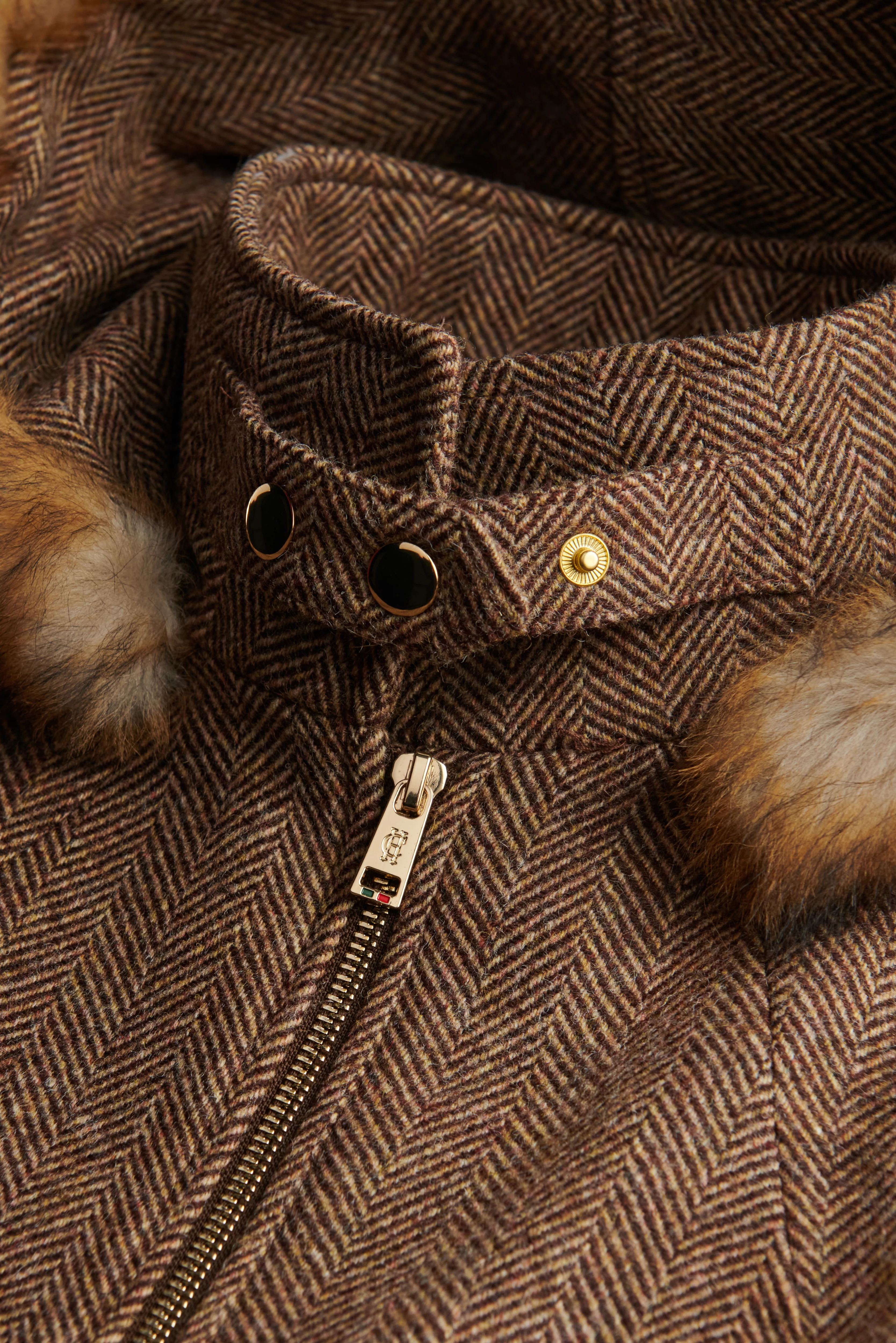 Kensington Gold Label Cape (Large Scale Brown Herringbone) - Image 8