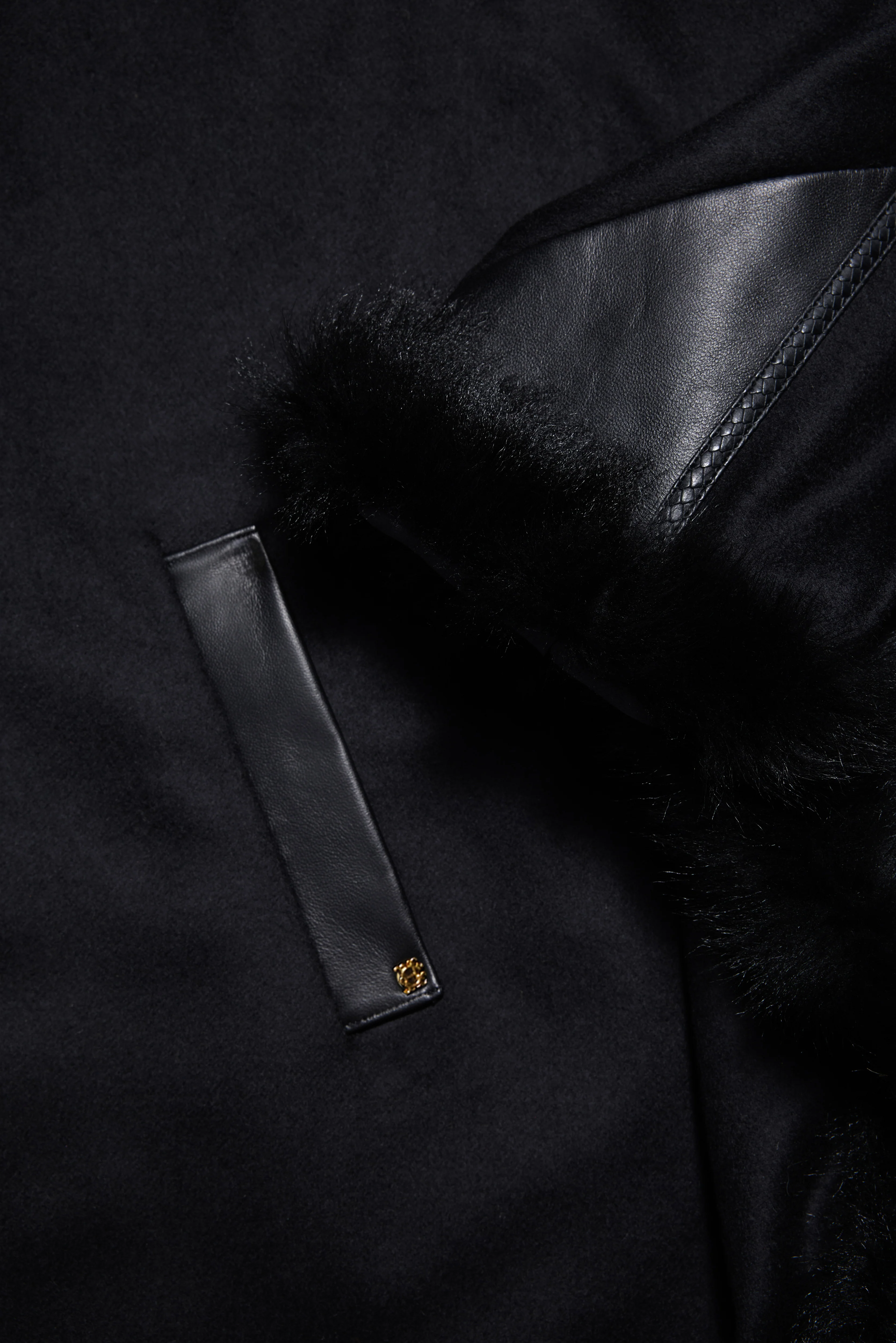 Kensington Gold Label Cape (Soft Black) - Image 11