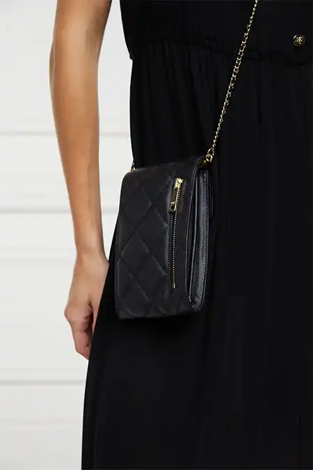 Knightsbridge Phone Pouch (Black Quilted) - Image 6