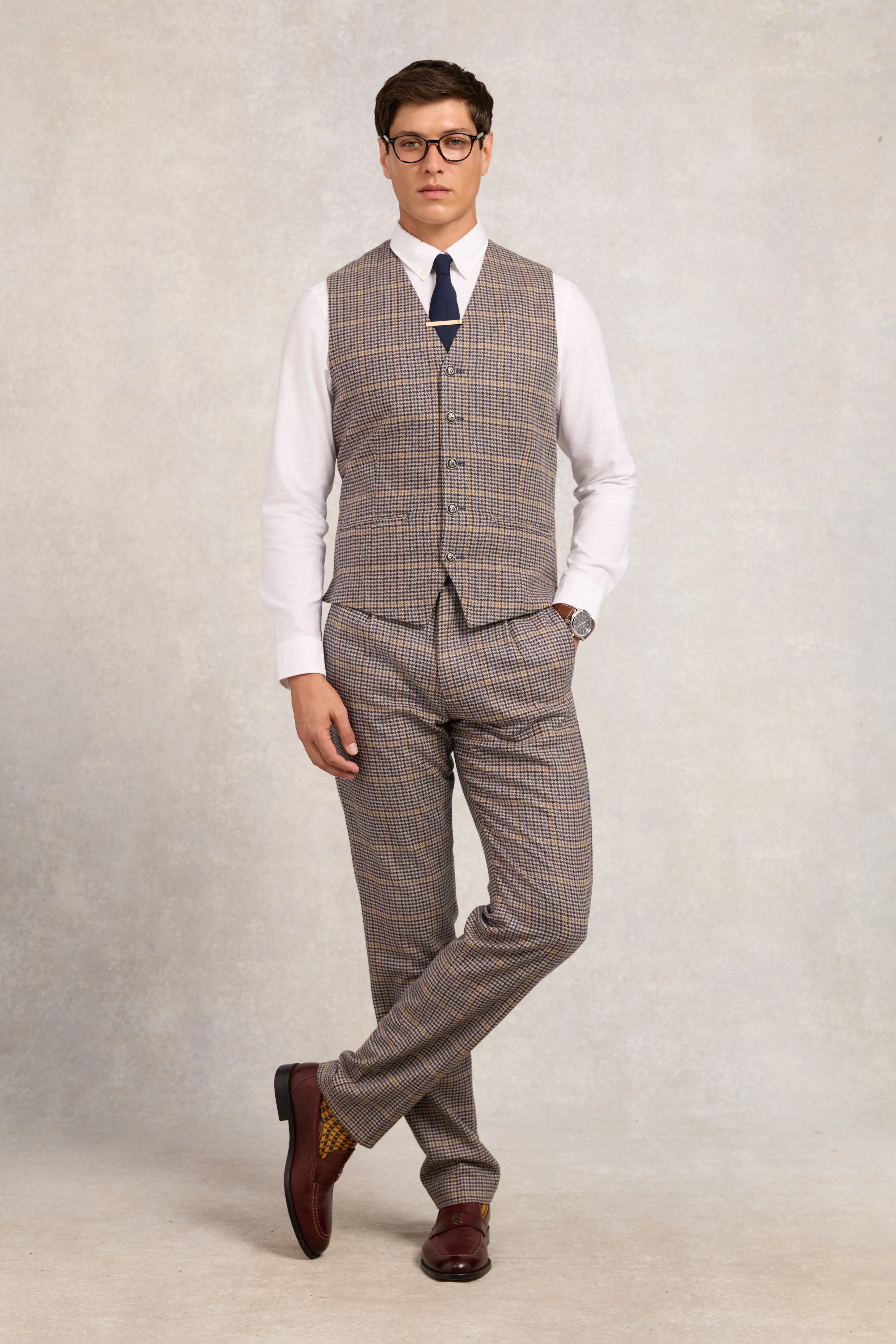 St James Waistcoat (Prince of Wales Navy) - Image 2