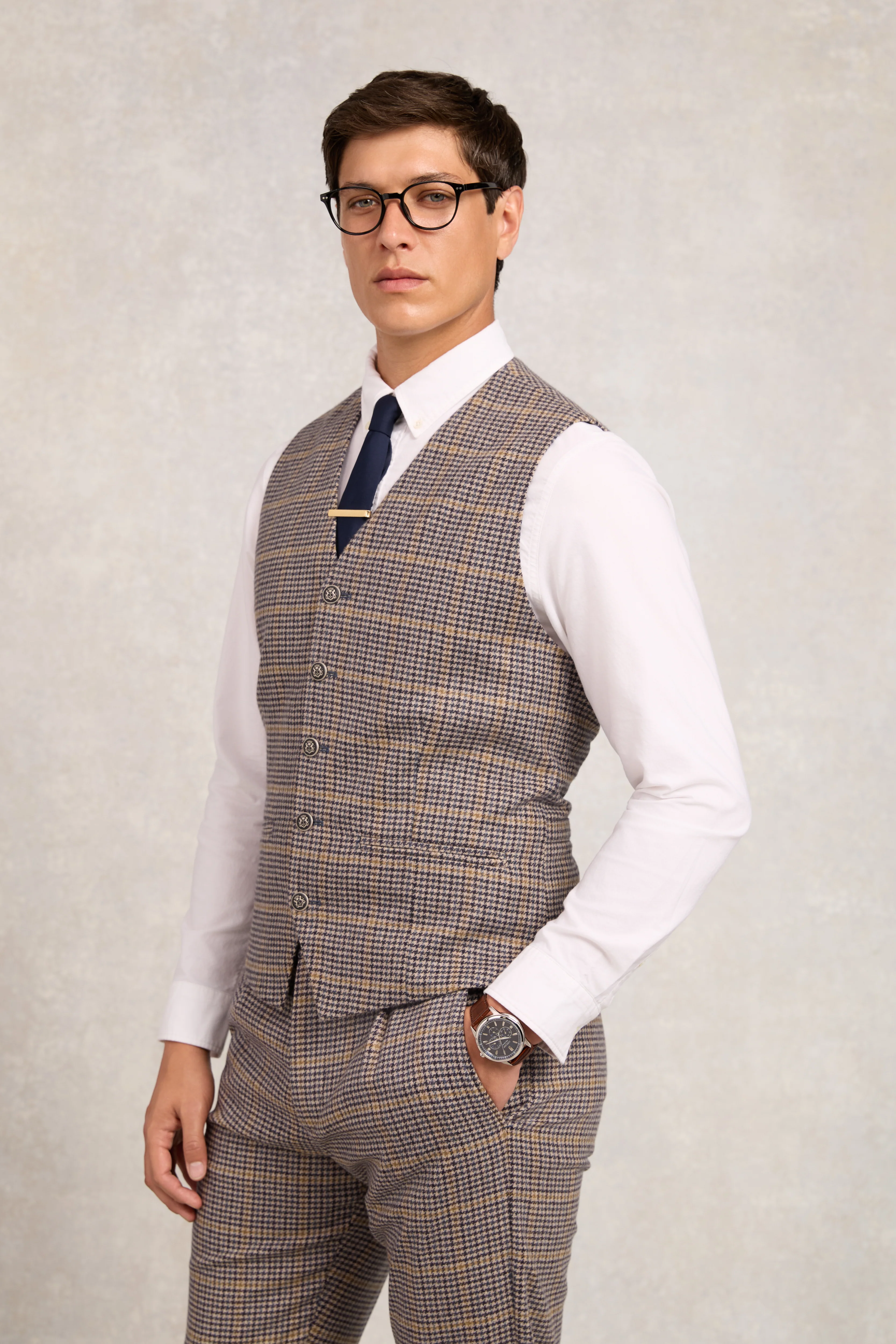 St James Waistcoat (Prince of Wales Navy) - Image 3