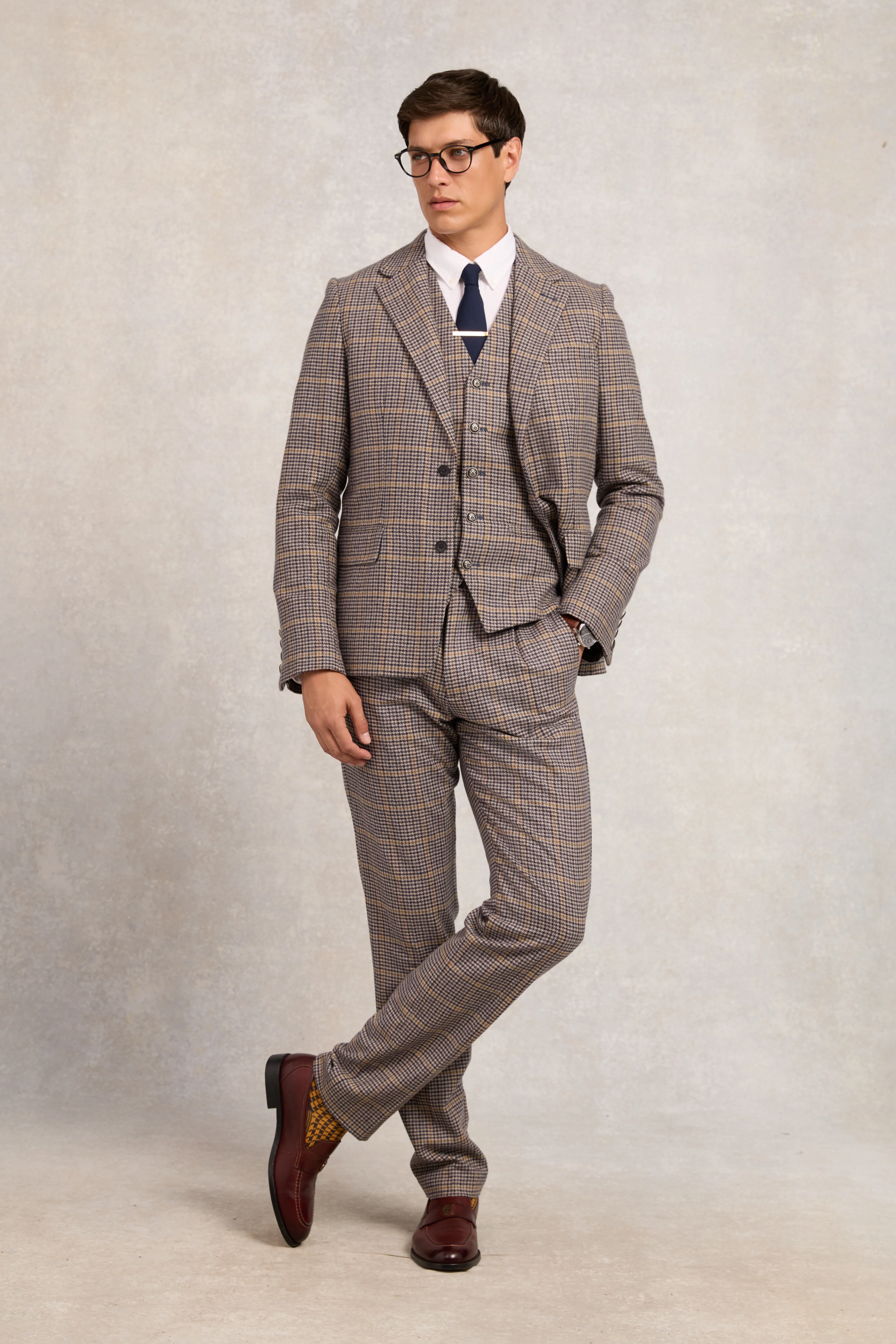 St James Waistcoat (Prince of Wales Navy) - Image 6