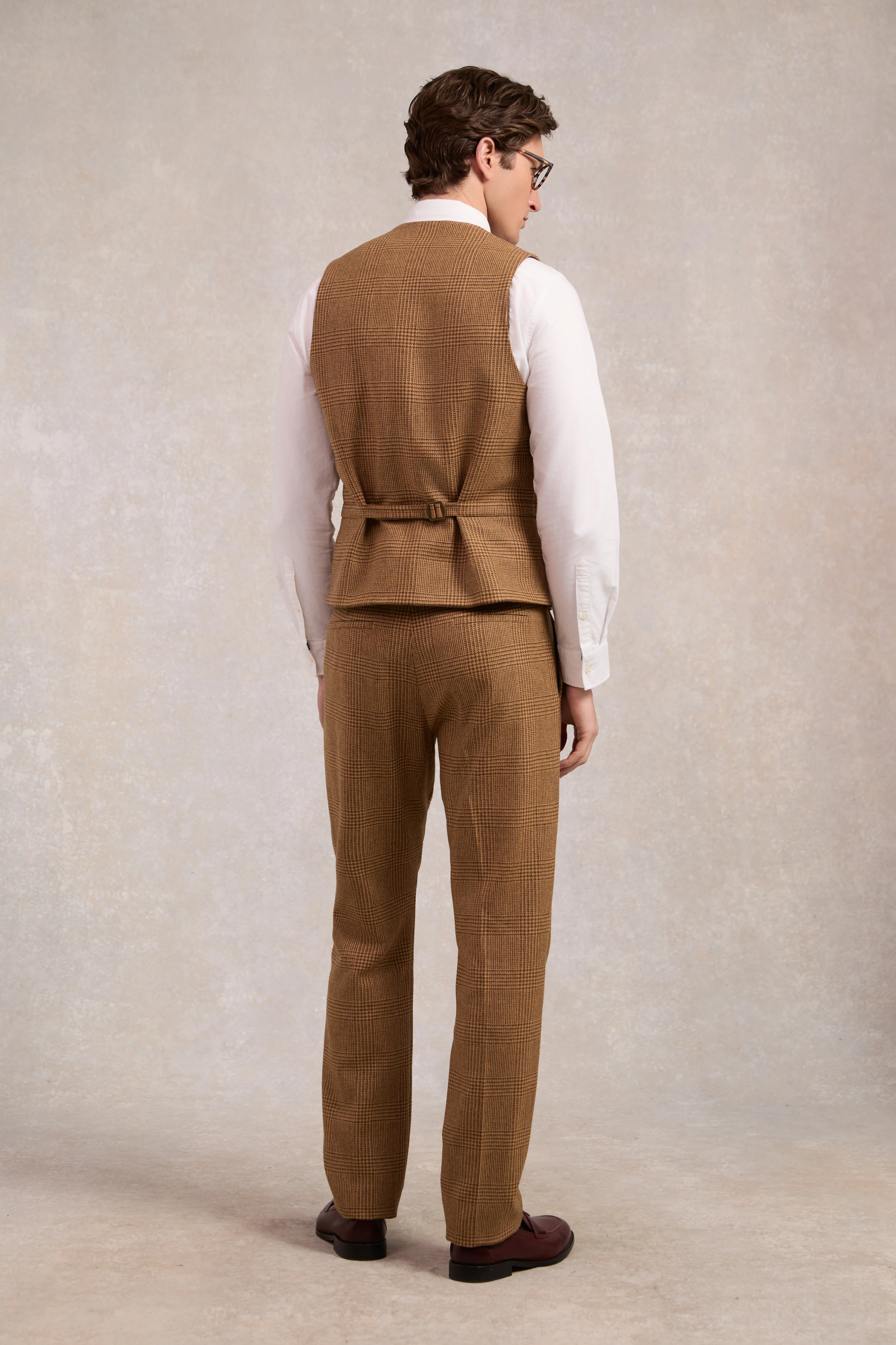 St James Waistcoat (Tawny) - Image 8
