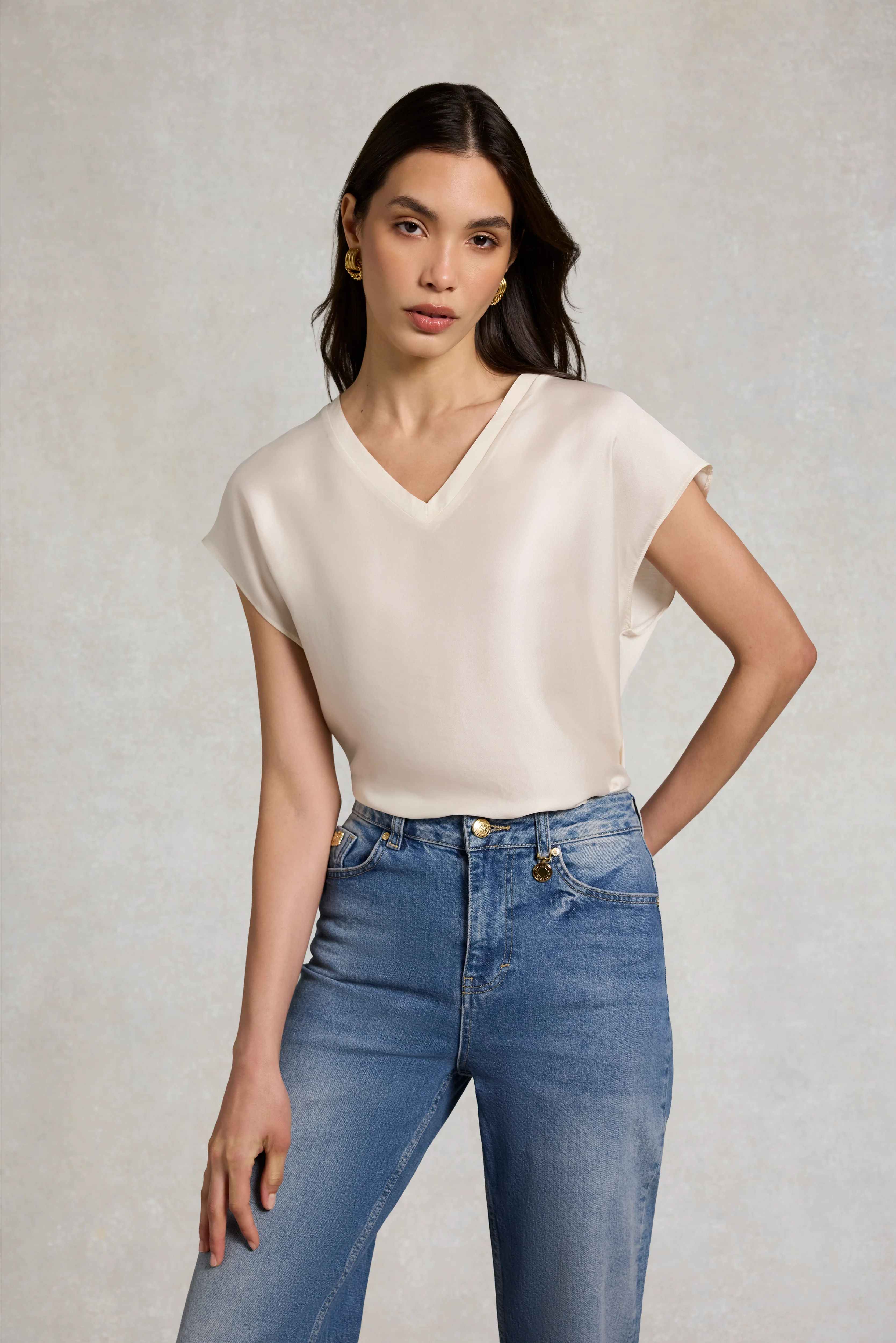 Mila V Neck Top (Natural)