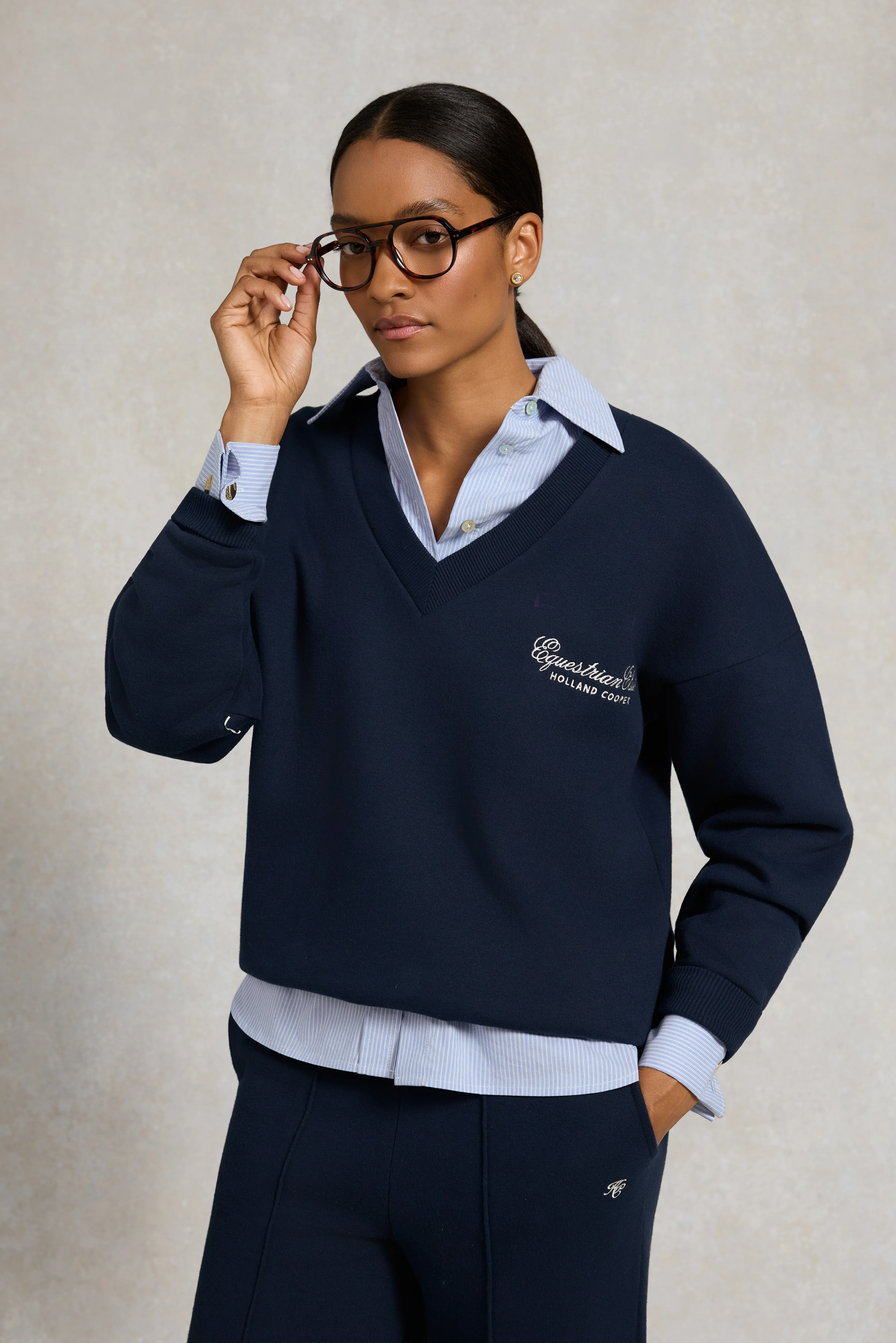 Relaxed Fit V-Neck Sweat (Ink Navy Ecru) - Image 6
