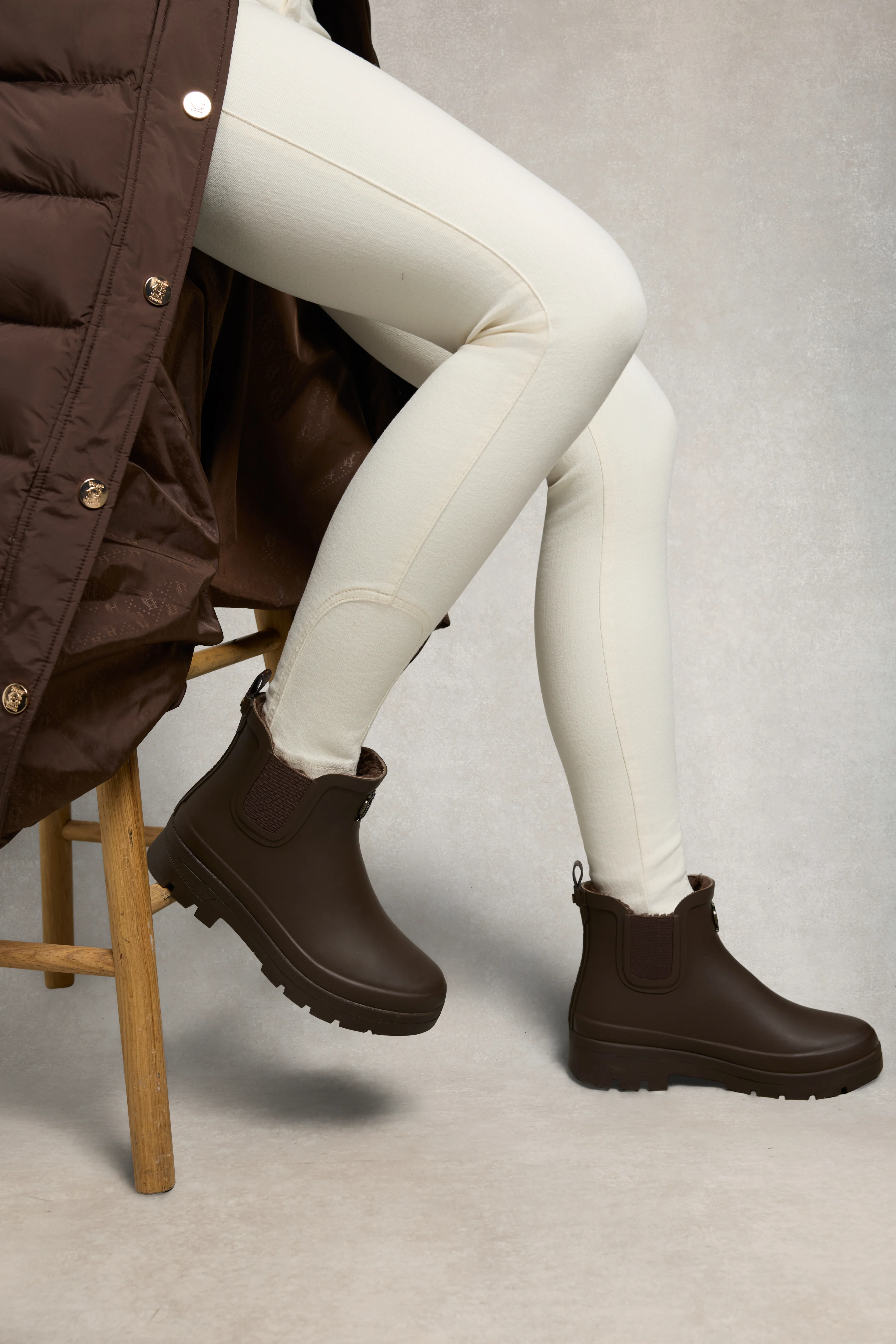 Sherpa Lined Chunky Chelsea Wellington (Chocolate) - Image 2