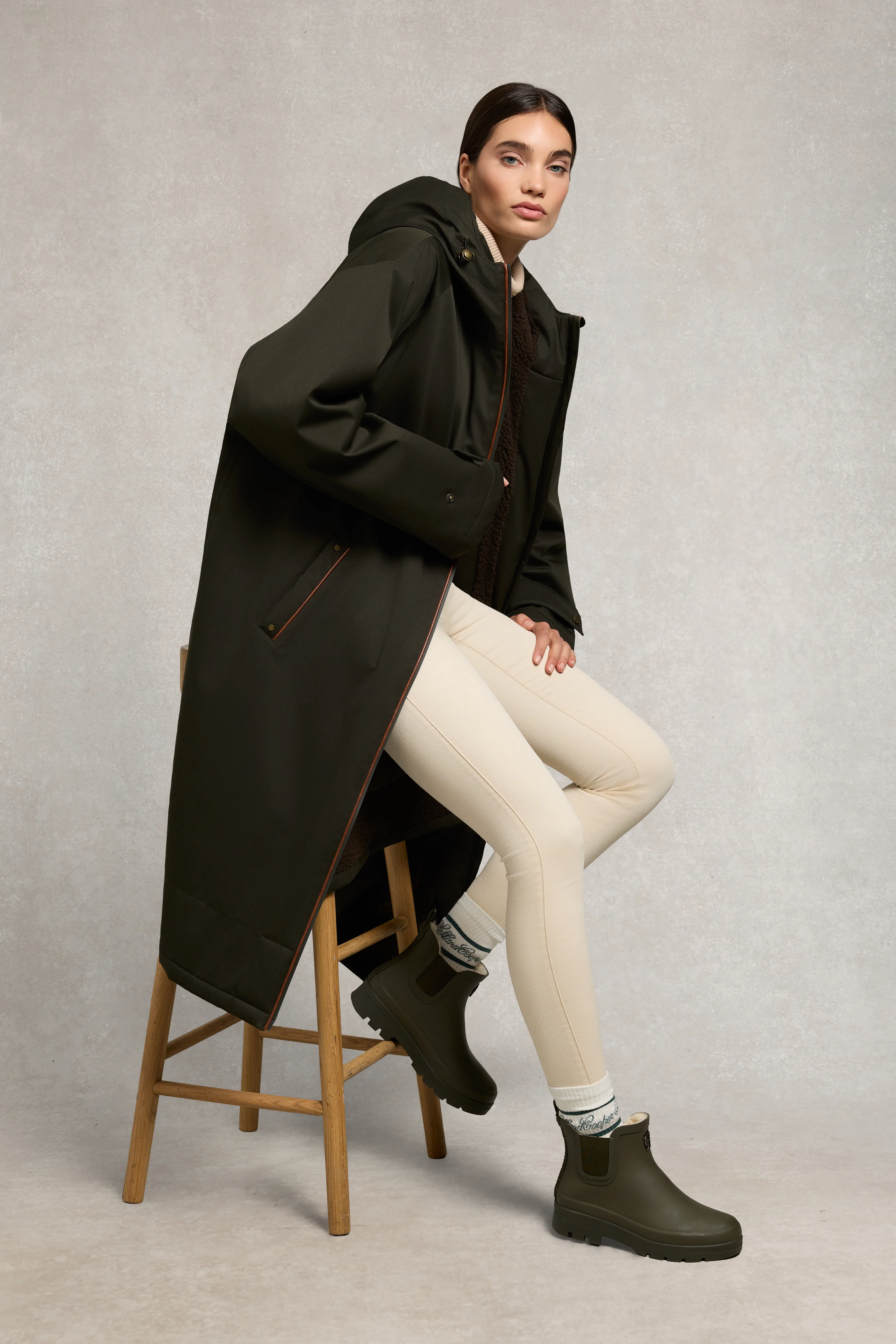 Sherpa Lined Chunky Chelsea Wellington (Khaki) - Image 3
