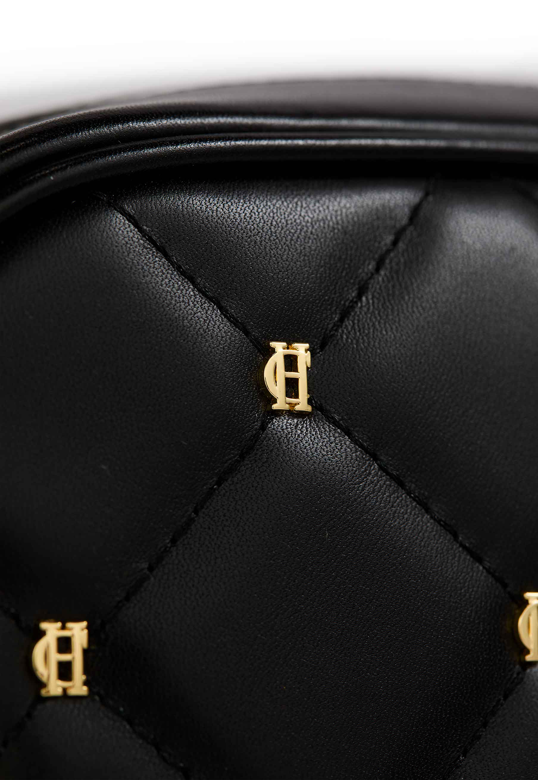 Soho Quilted Camera Bag (Black) - Image 7