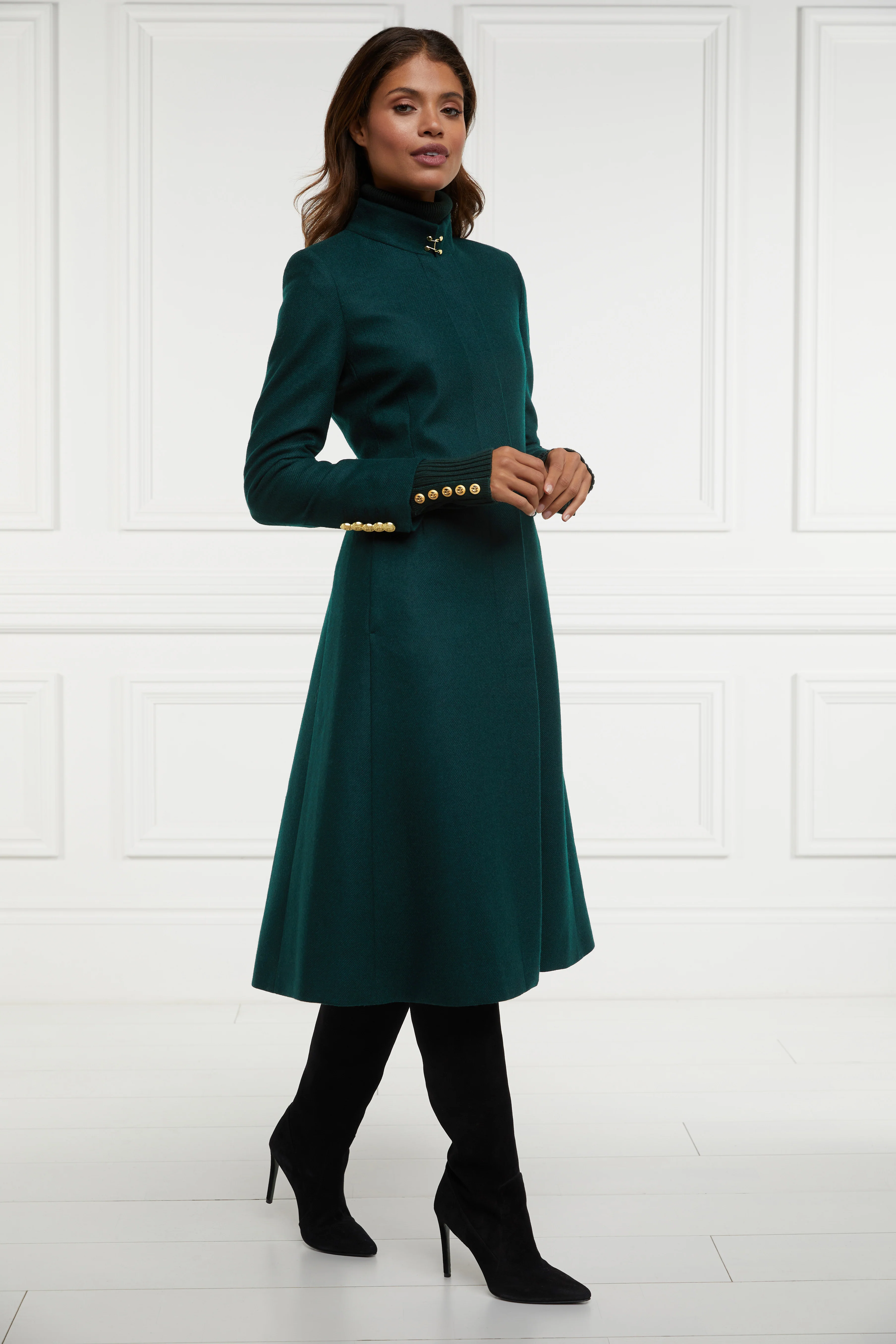The Emerald Dowdeswell Look - Image 2