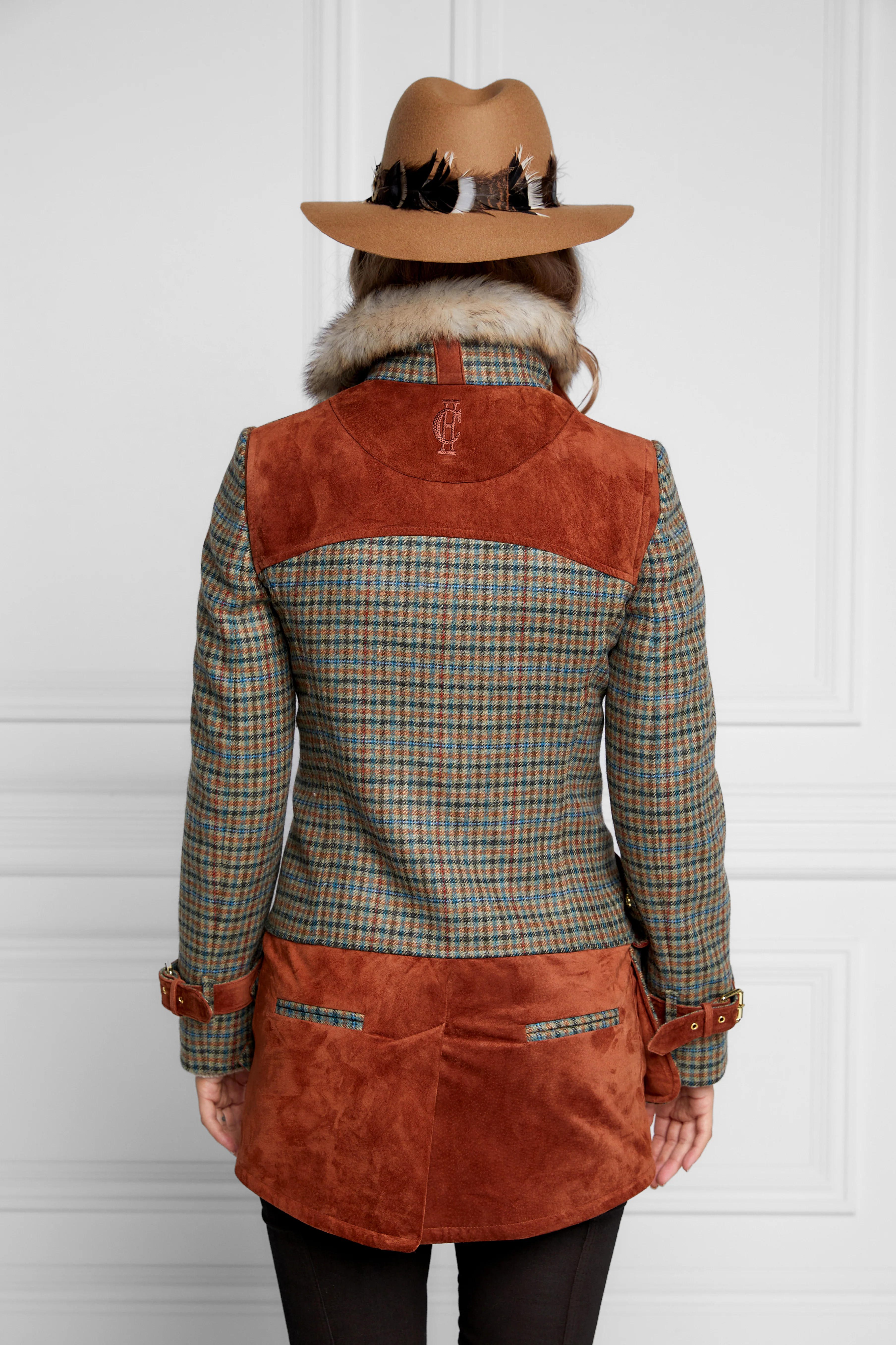Trilby Hat Iridescent Feather Band (Camel) - Image 10